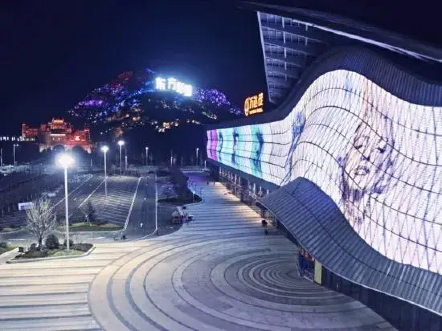 Deep Blue Inn Boutique Holiday Apartment (Qingdao Oriental Movie Metropolis Rongchuangmao Branch)