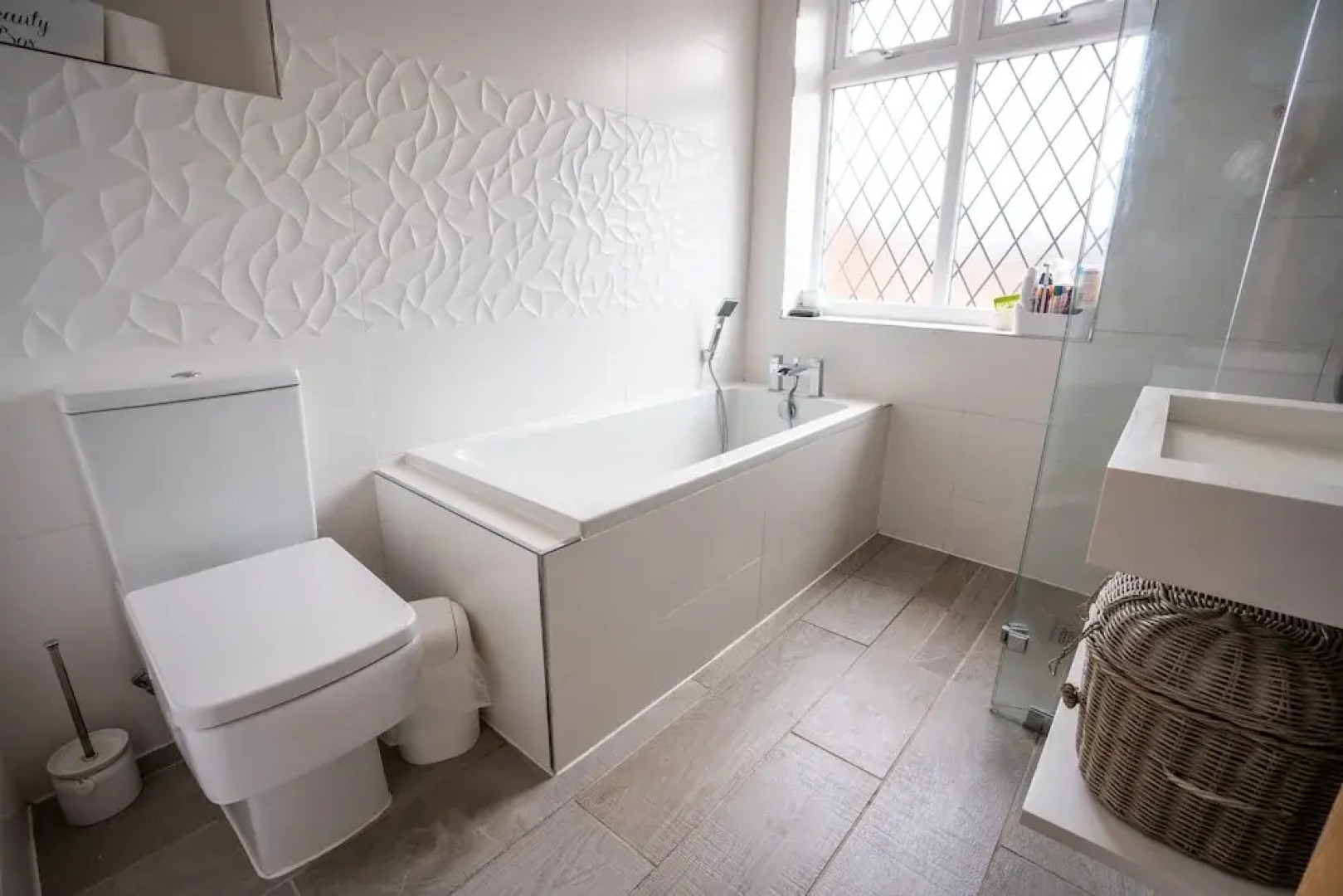 Contemporary Bright House 20 Min To Manc