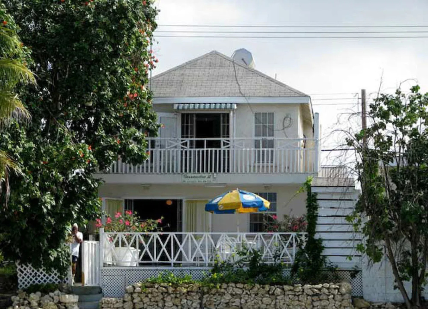 Cassandra 2 Beach Apartments