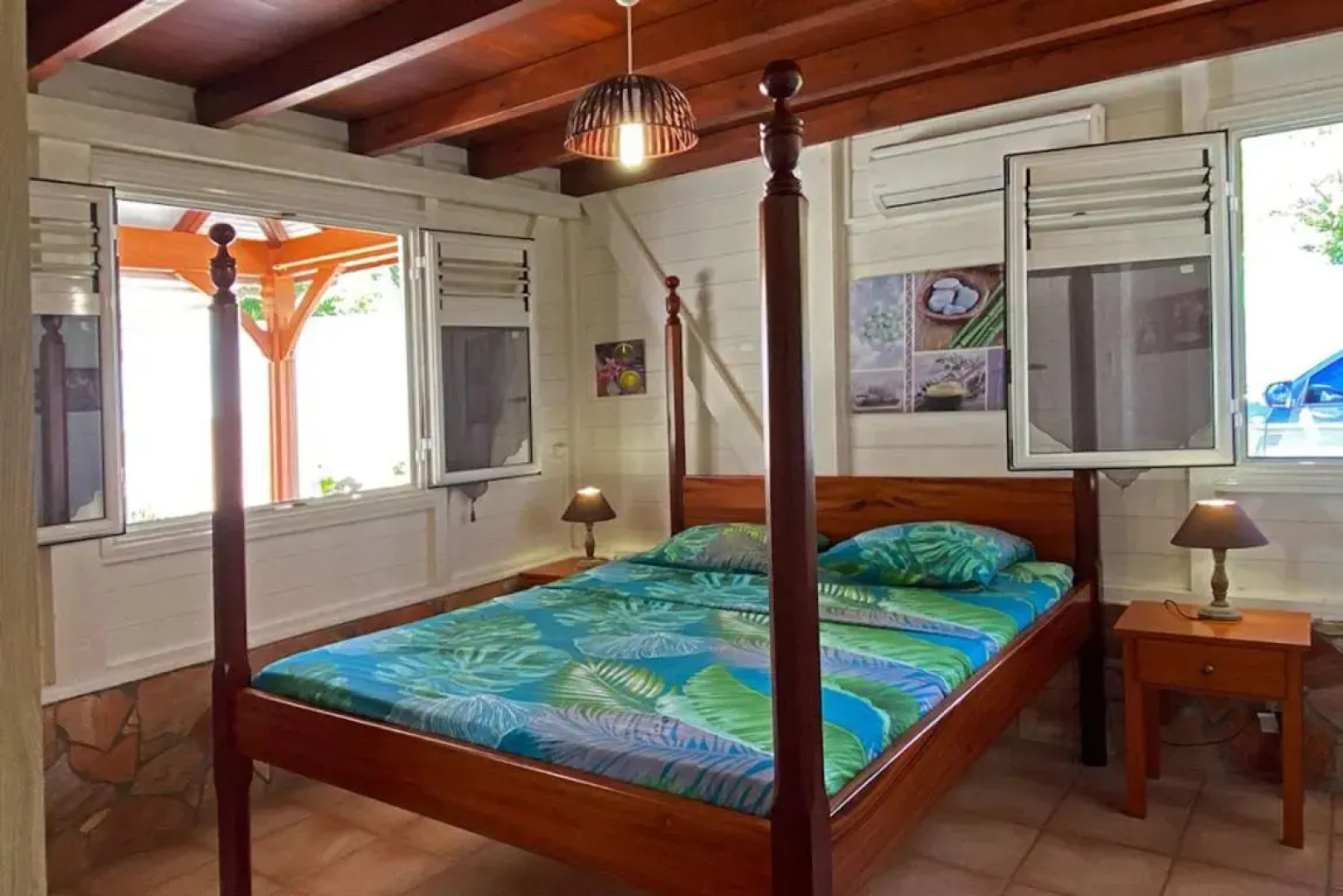 Magnifique Villa climatisée, piscine et jardin à 5mn de la plage