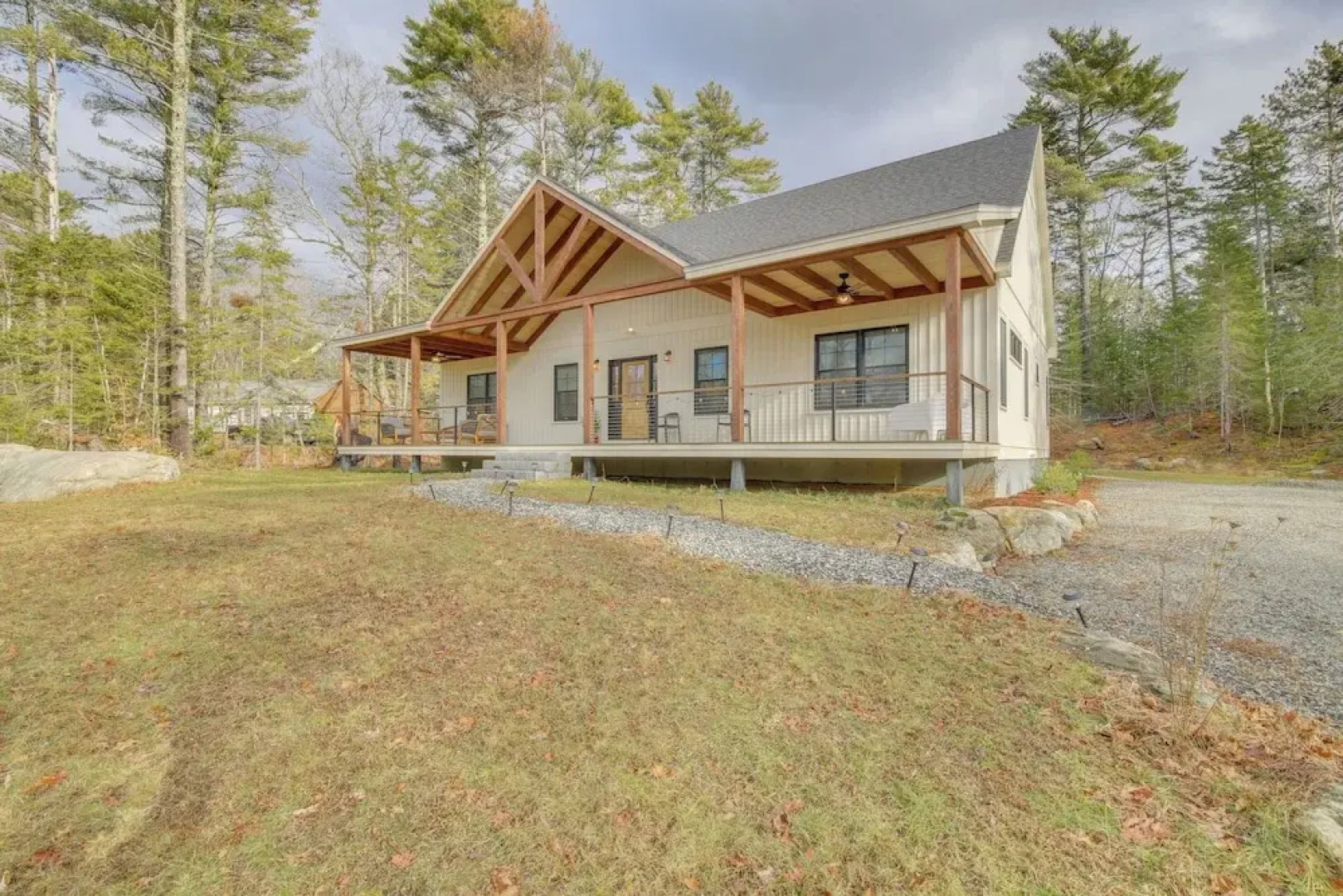 4 Mi to Boothbay Harbor: Quiet Retreat w/ Deck