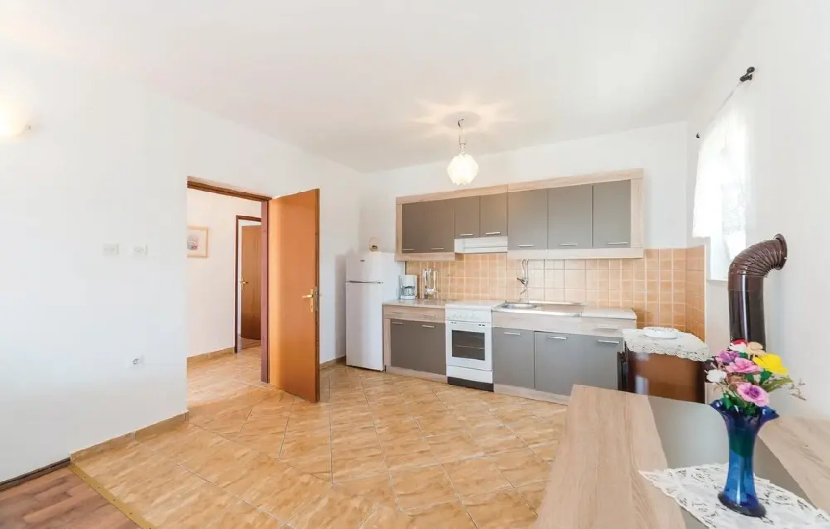 Nice Home in Kustici With Wifi and 3 Bedrooms