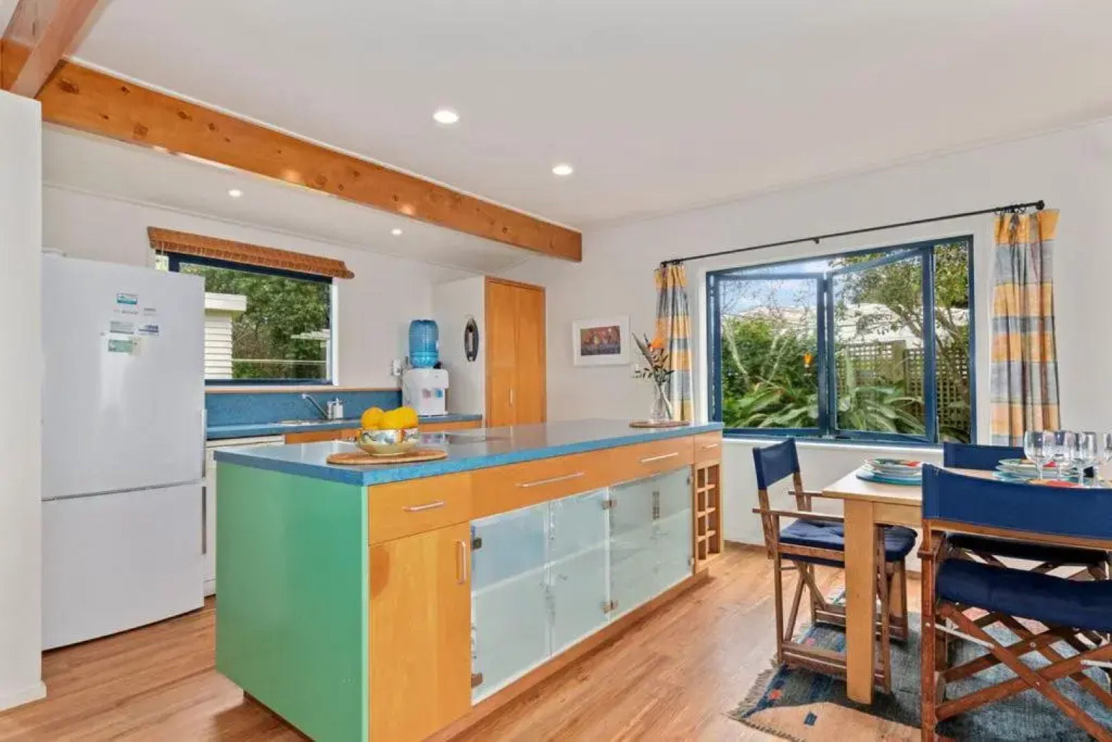 Taste Of Paradise with WiFi!- Mangawhai Heads Holiday Home