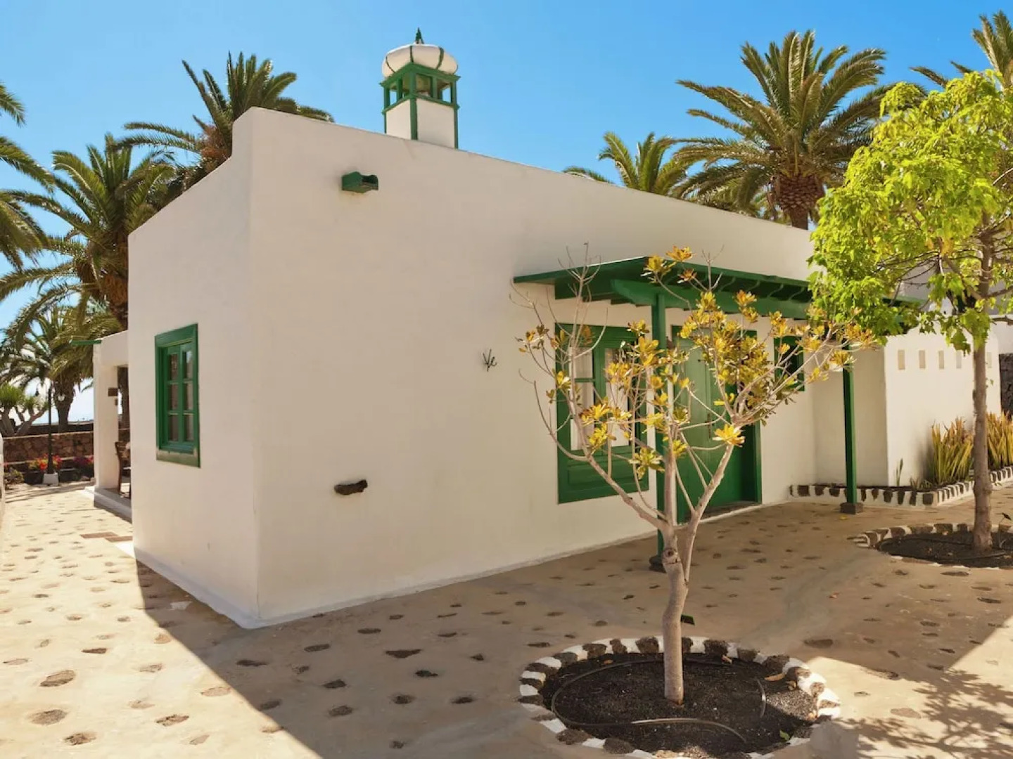 Detached Villa With Communal Swimming Pool, Located in the North of Lanzarote