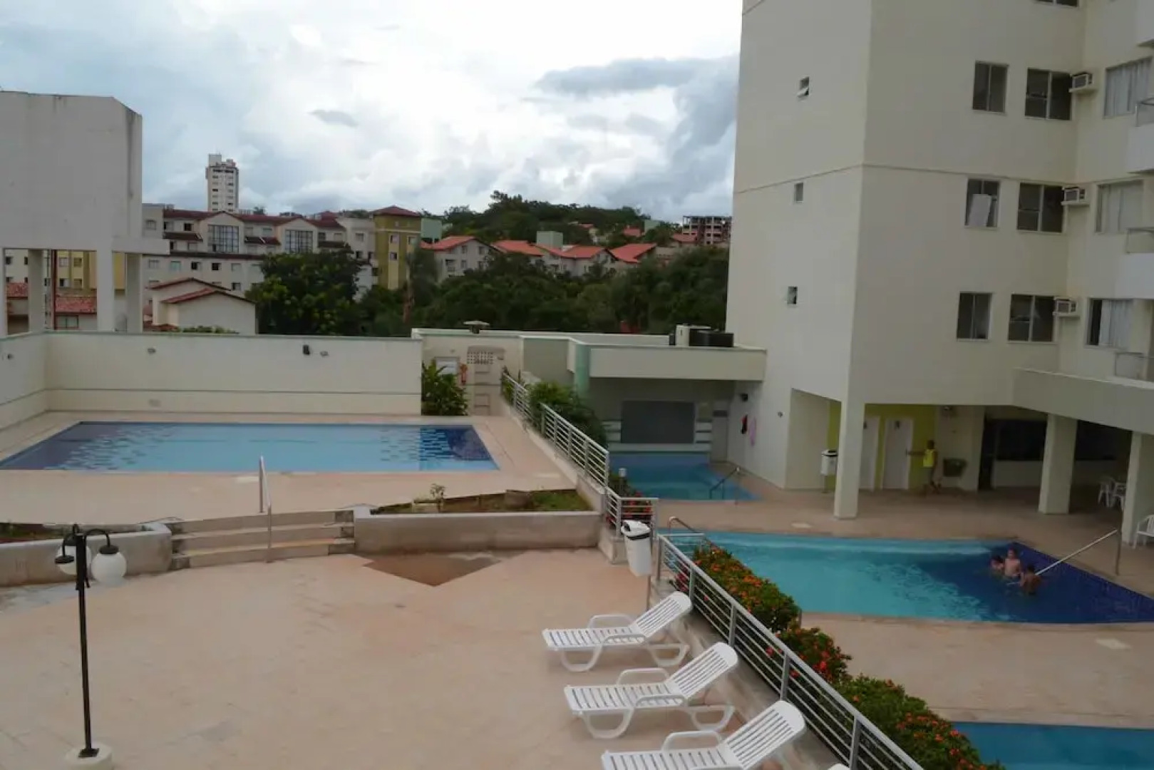 Serra Park Flat Services