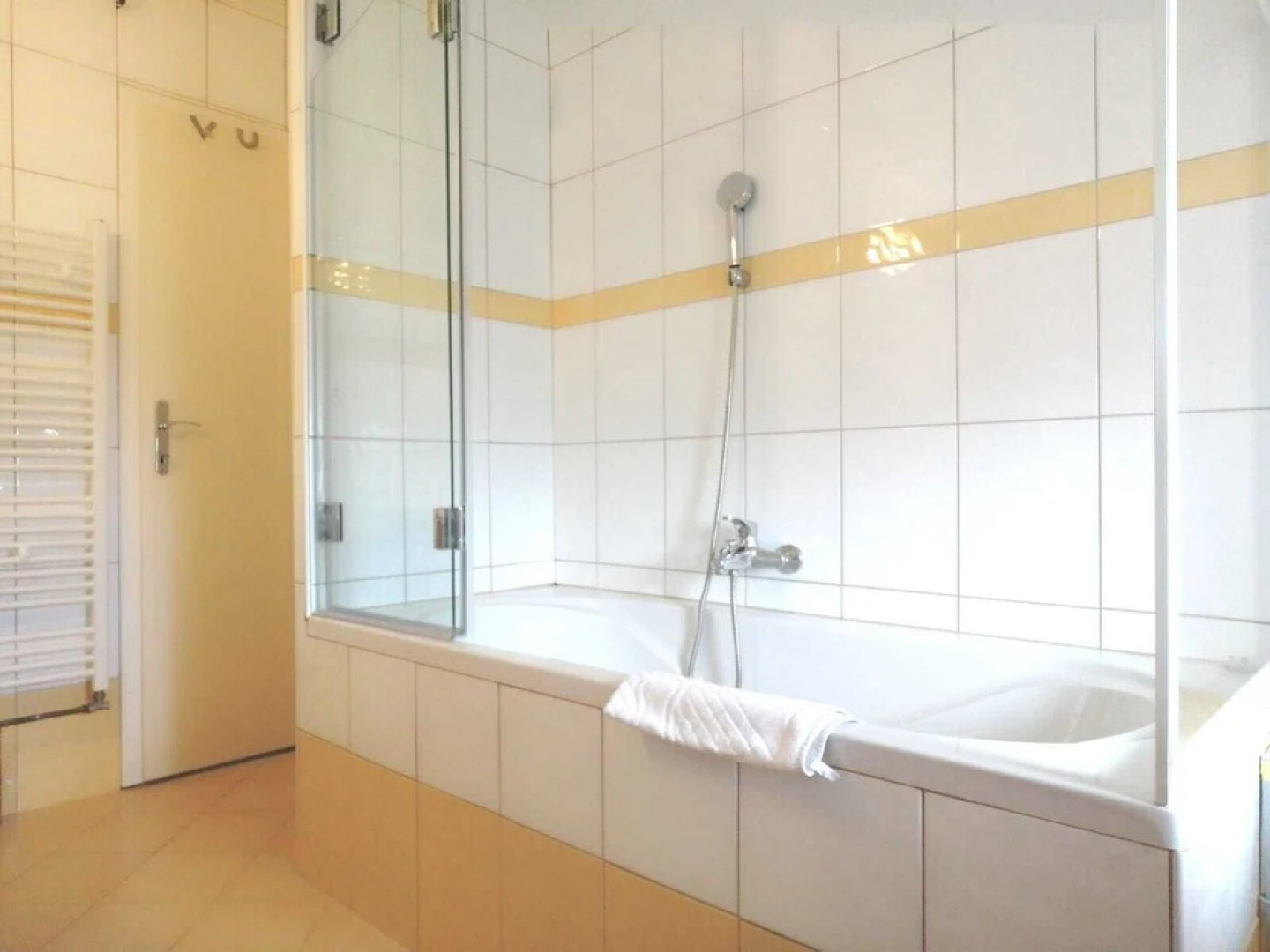 Family Apartment with Spatious Terrace