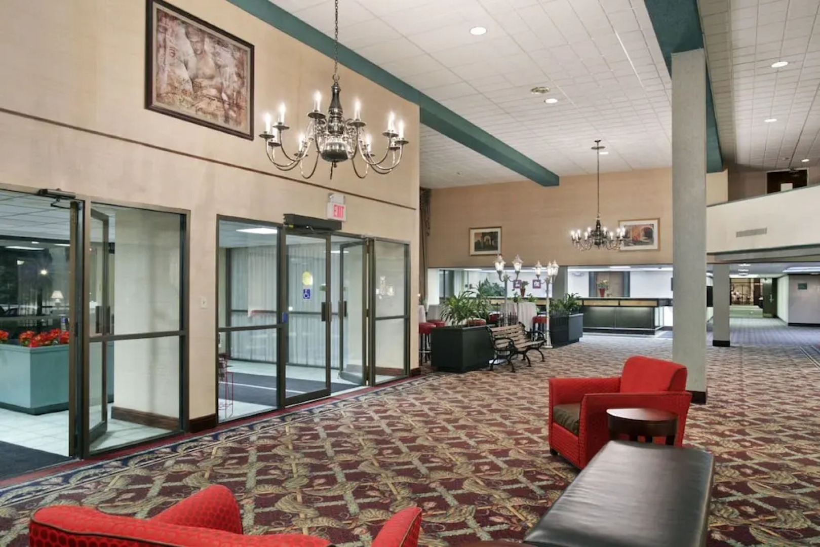 Ramada Lansing Hotel And Conference Center