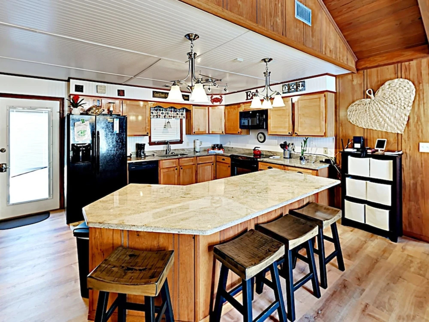 Between the Gulf and The Bay by RedAwning