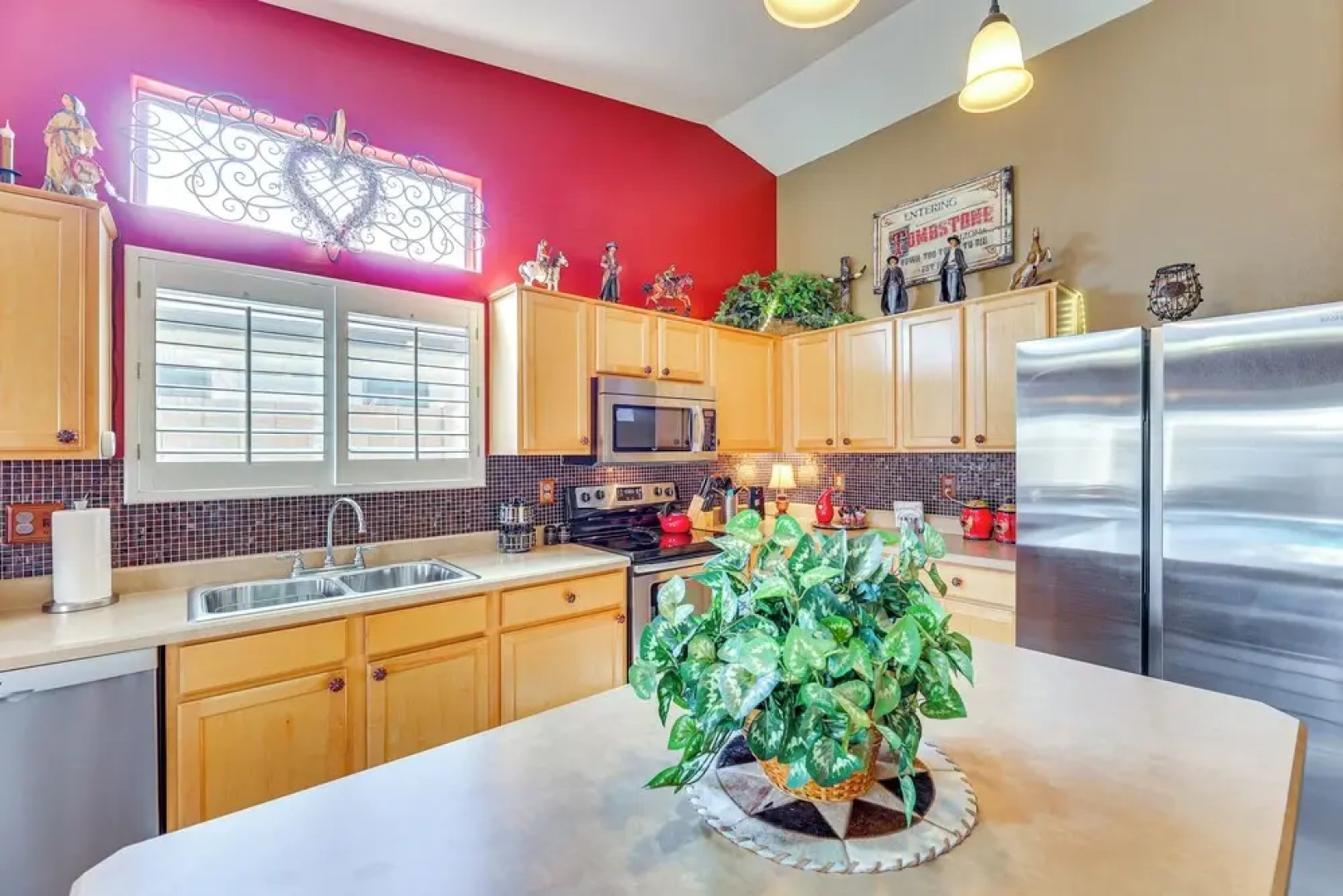 Queen Creek Home w/ Pool: Swim, Golf & Explore!