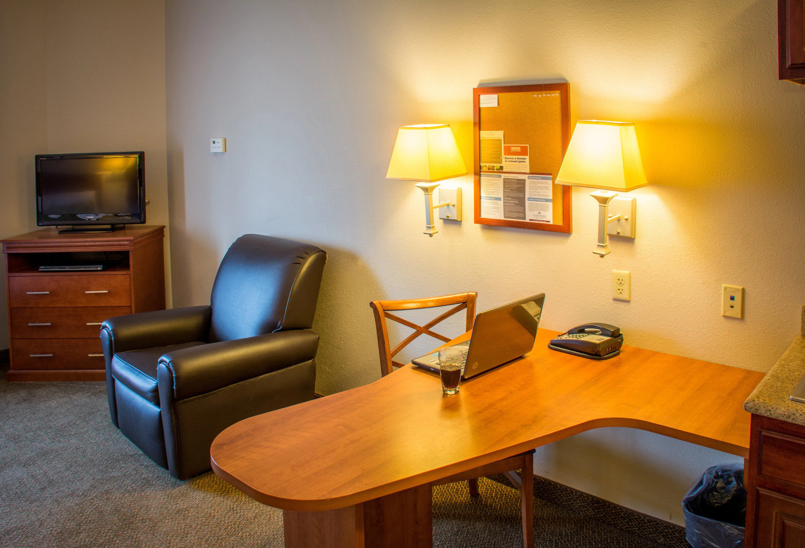 Candlewood Suites Airport by IHG