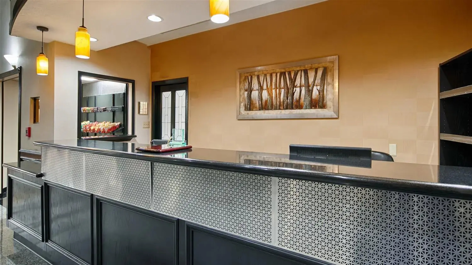 Best Western Plus Northwest Inn & Suites