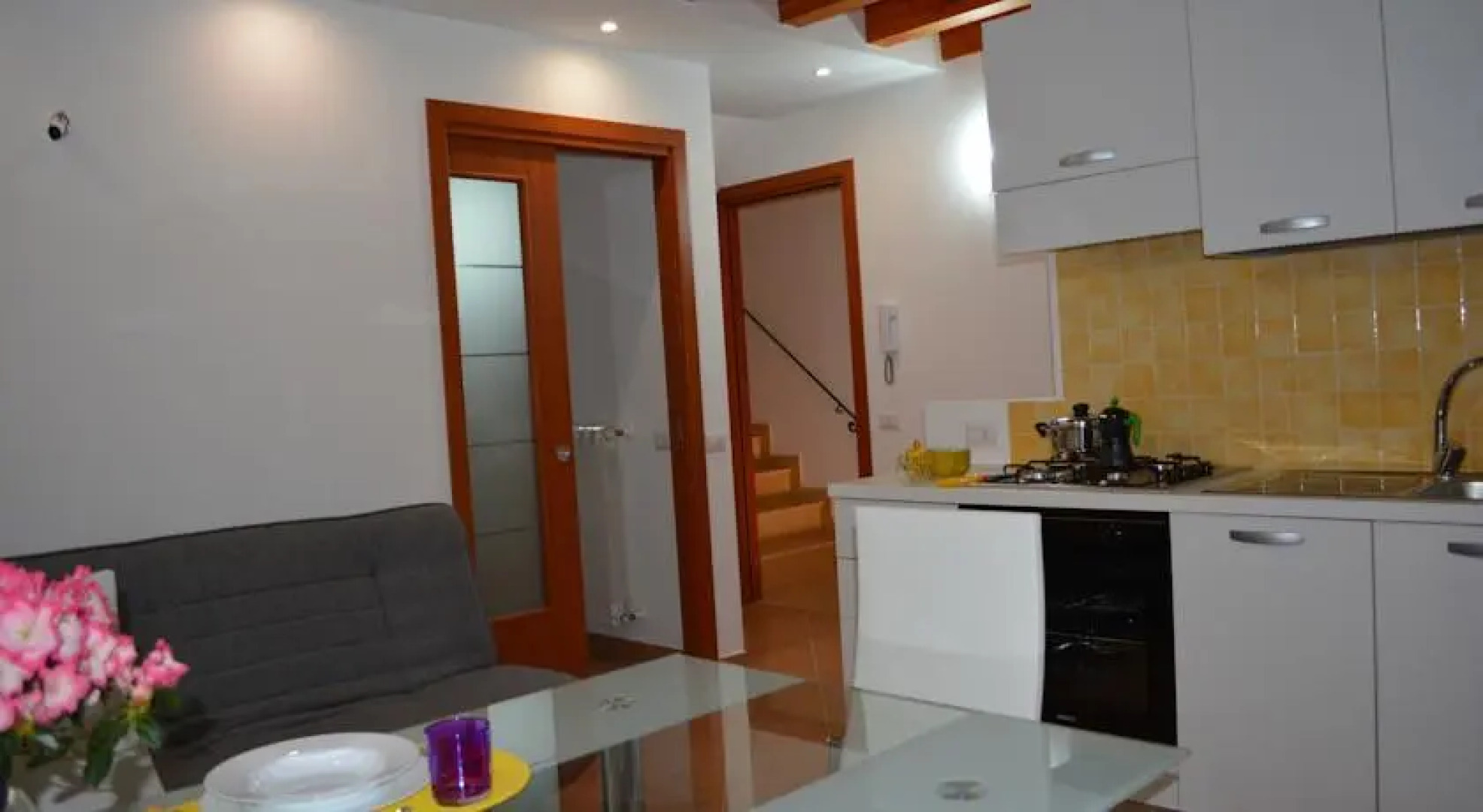 The House of Castle Apartments