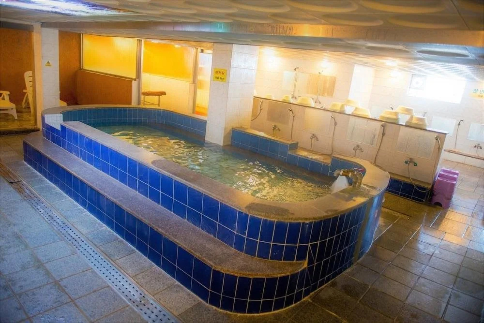 Suanbo Hot Spring Healing Hotel