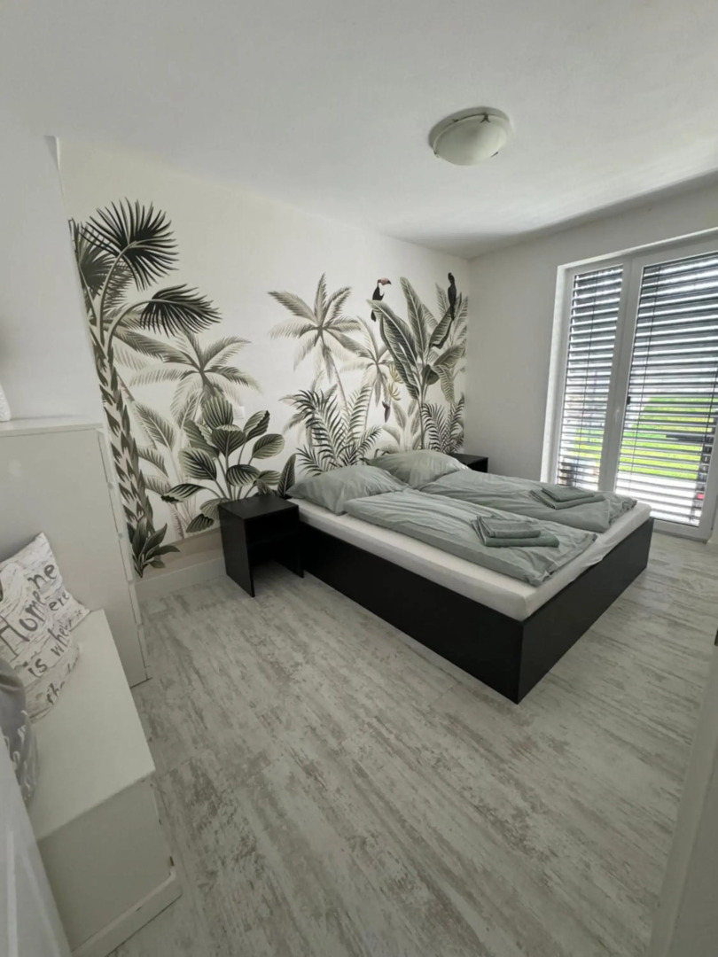 Sunny apartment on the lakes