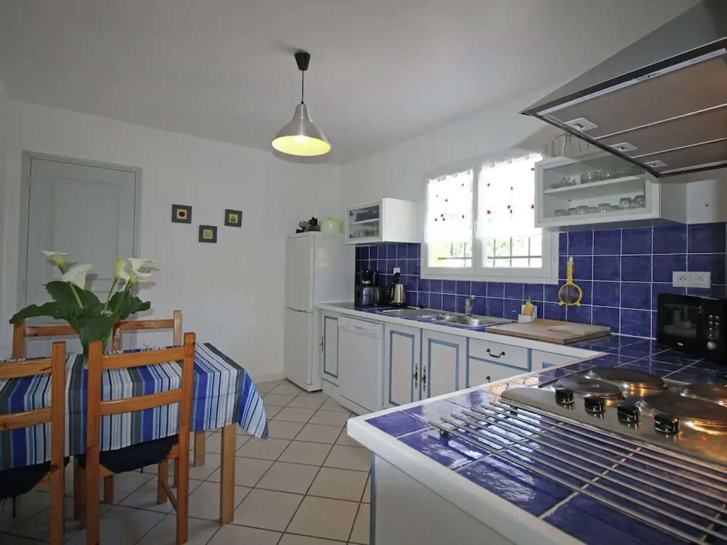 Detached Villa With Private Pool and Beautiful Garden, 25km From sea and Beach