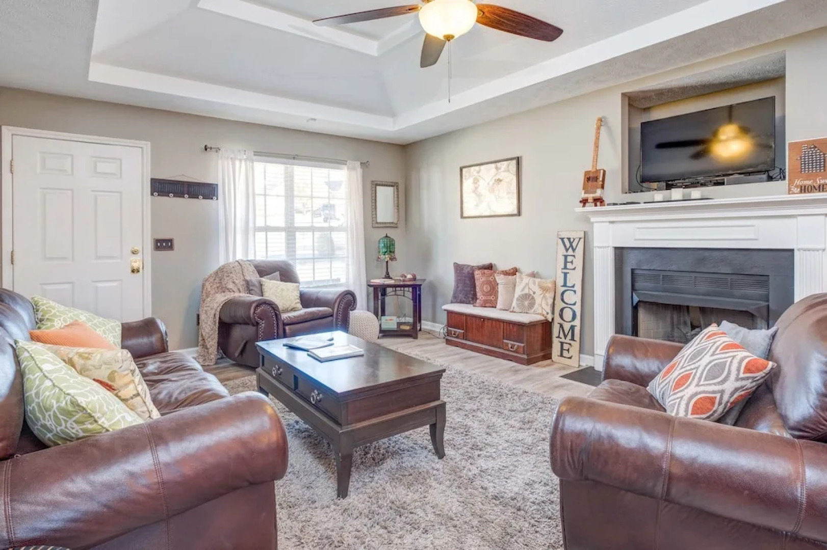 720 Veneta View Home