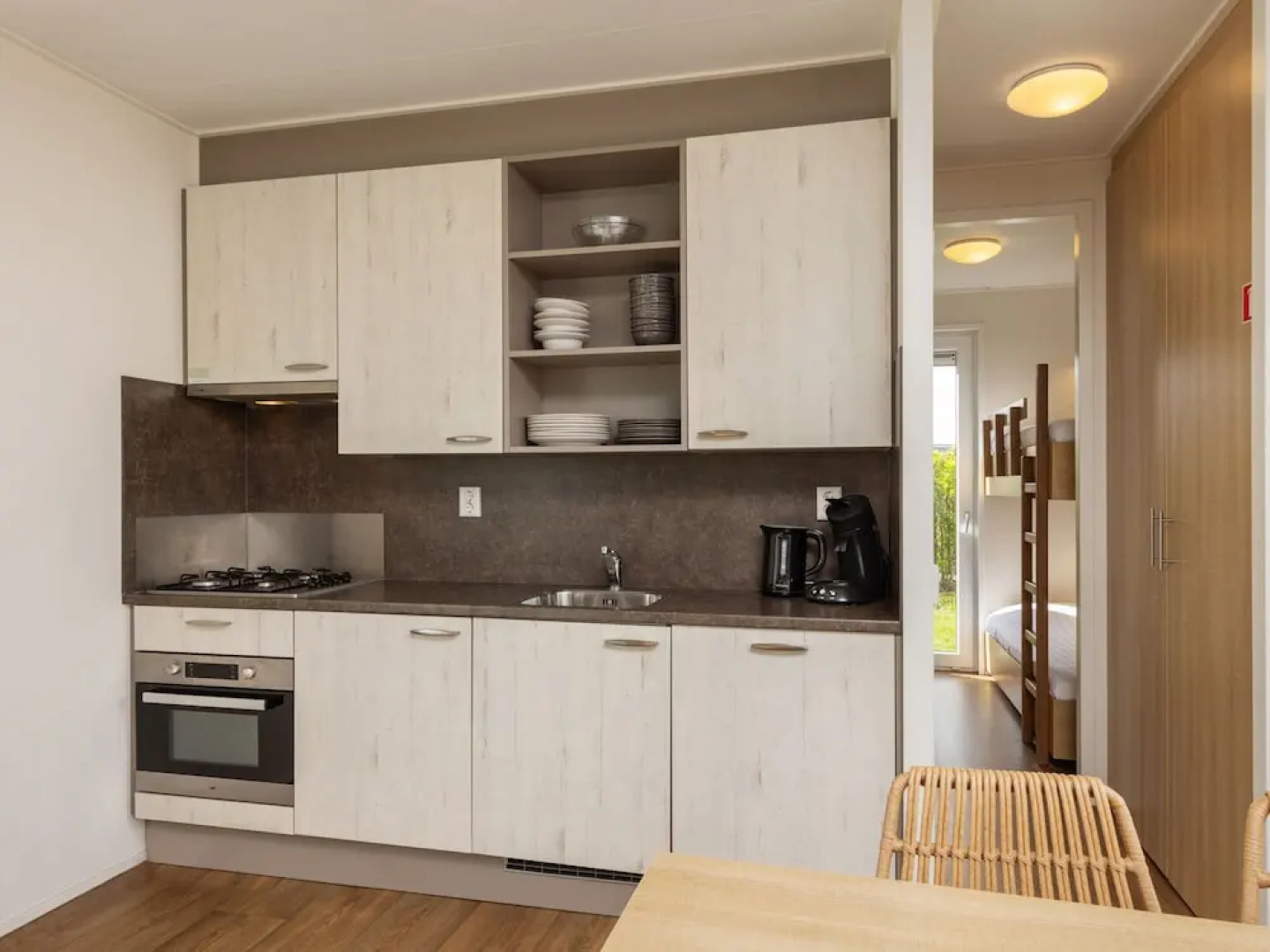 Single Storey Lodge With Dishwasher, Near the Beach