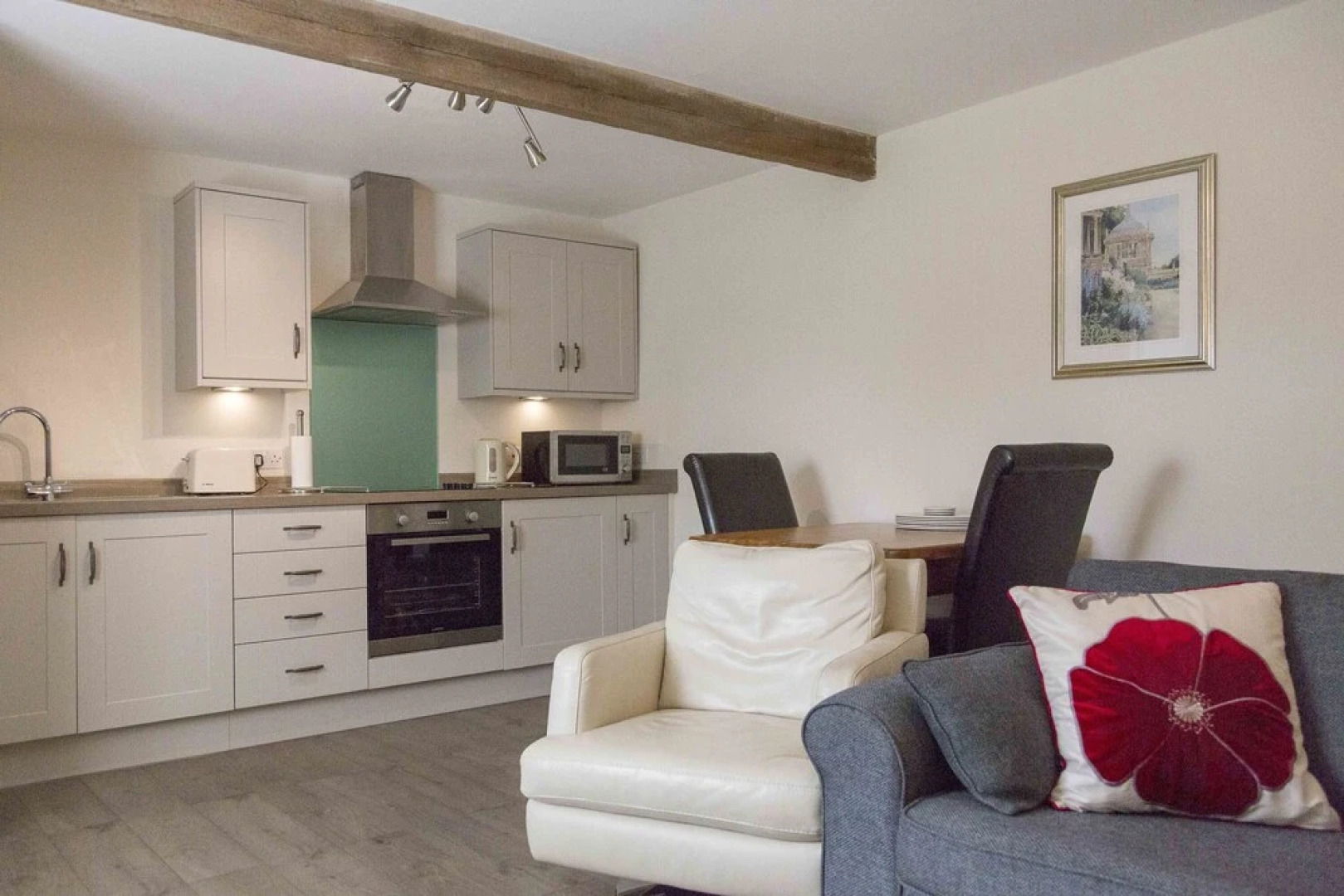 The Pines at Eastleigh - 3 Cottages