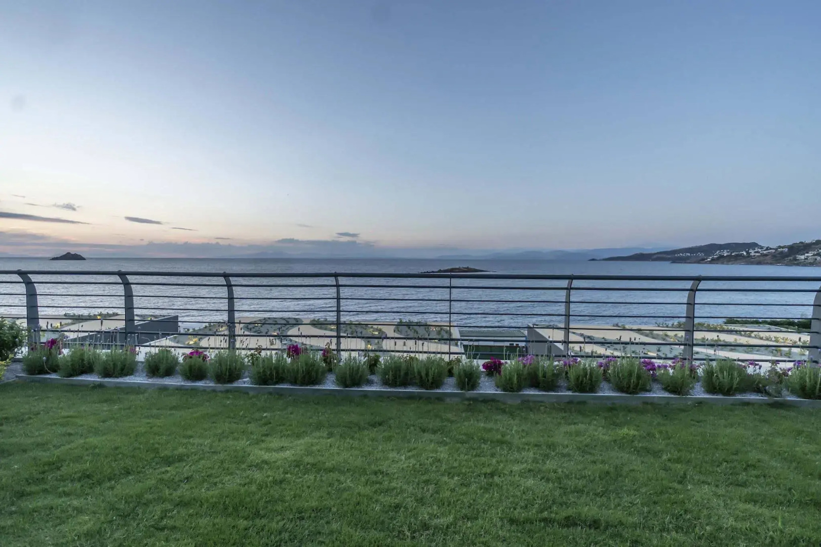 Red Rock Hotel & Suites by Selvese