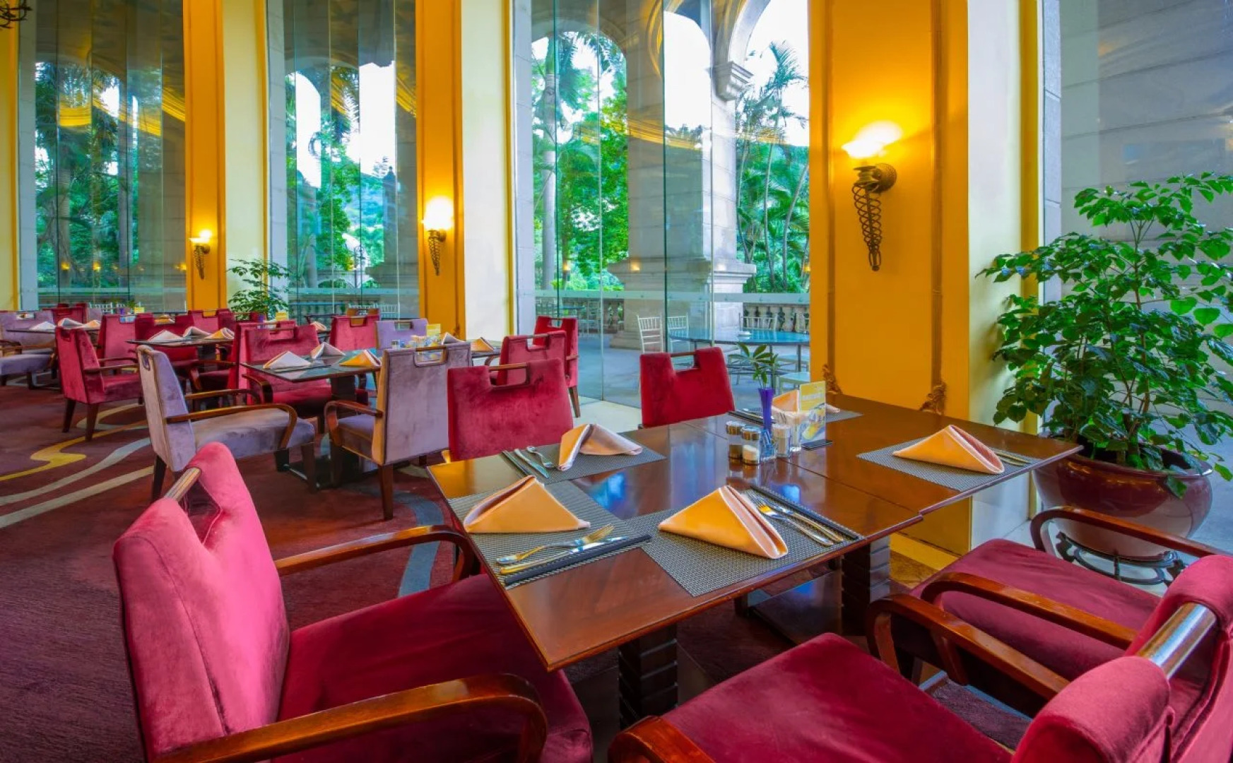 Guangzhou Phoenix City Hotel