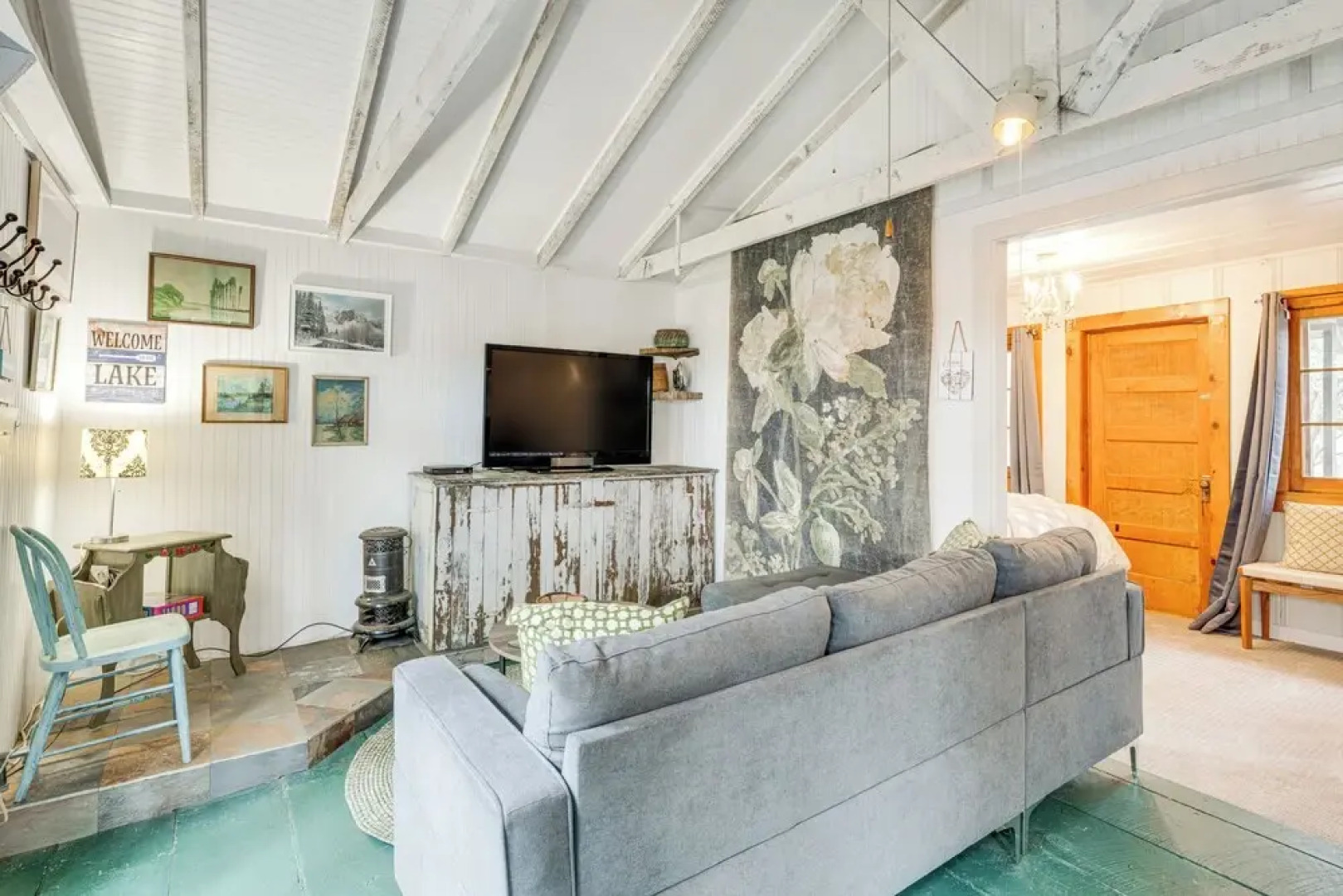 Serene Bass Lake Cabin Near Shopping & Dining!