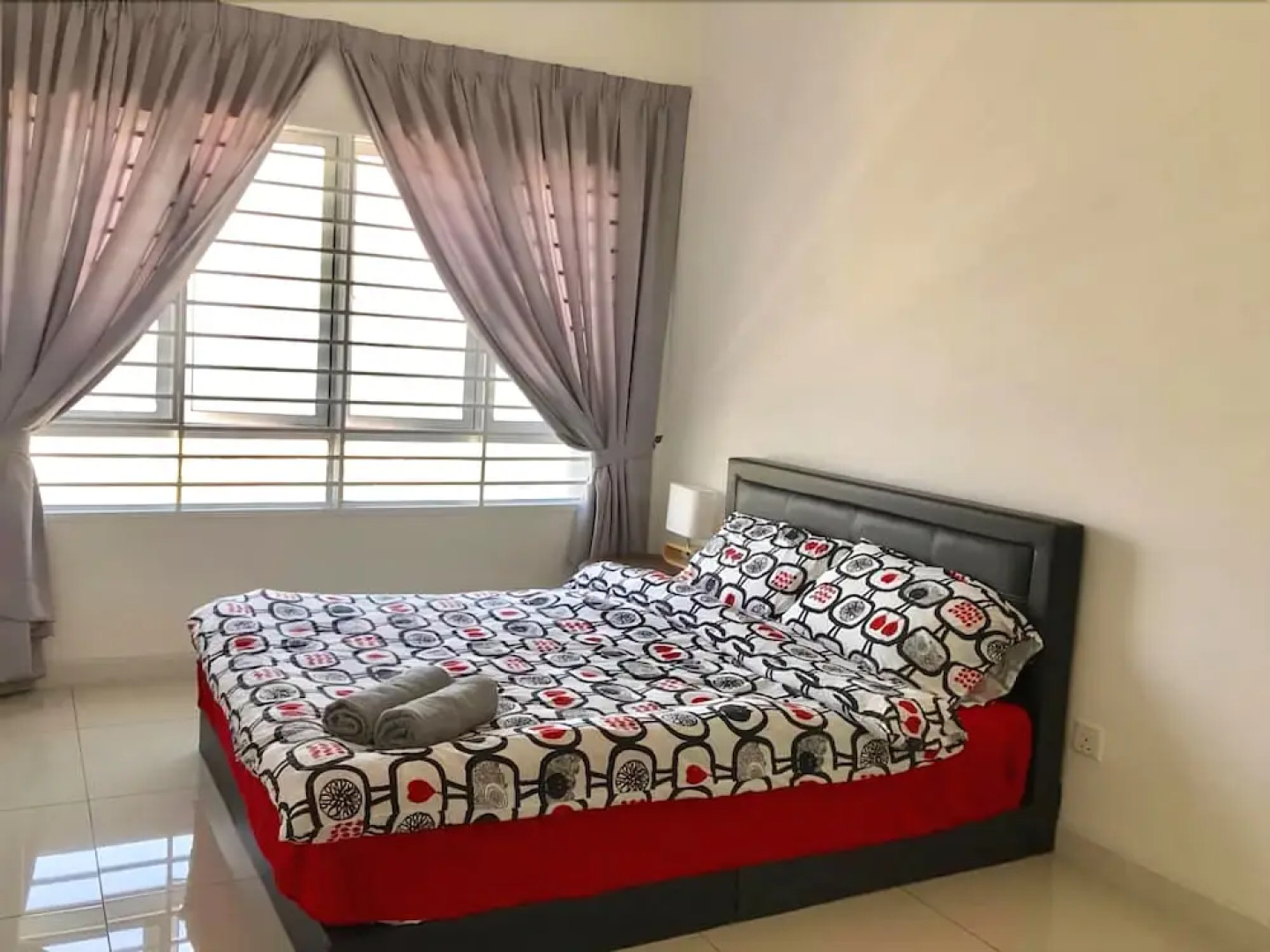 J's Suite at Southville City