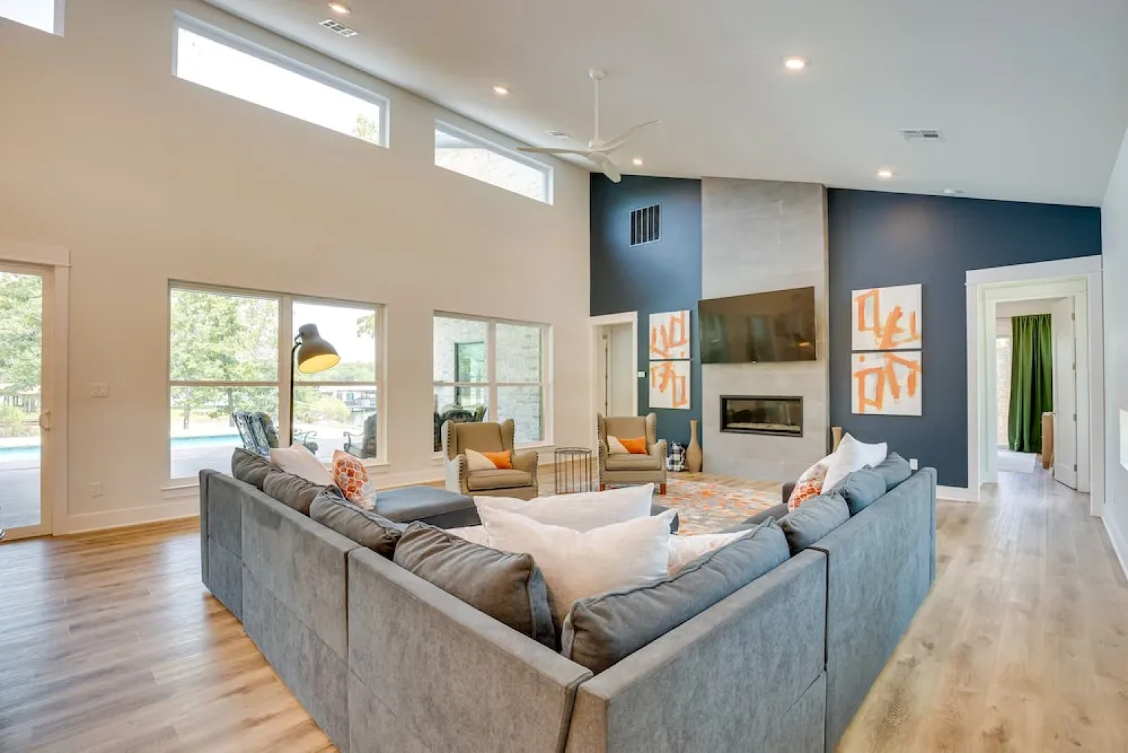 Pool, Hot Tub & Views: Malakoff Gem on Cedar Creek