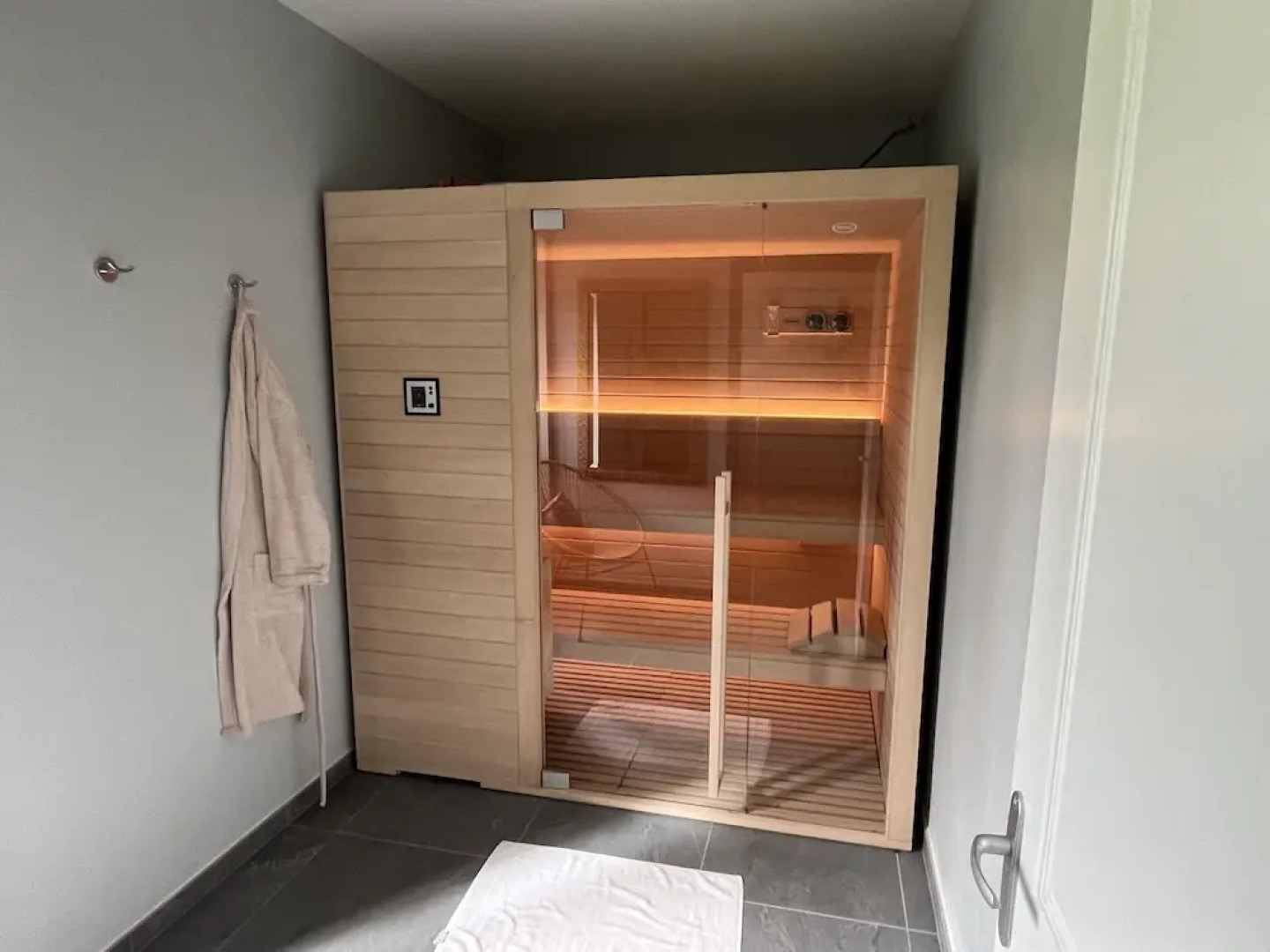 Chateau Tout Y Fault