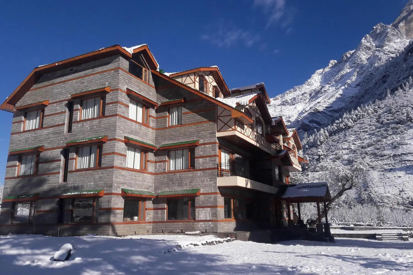 Hotel Batseri