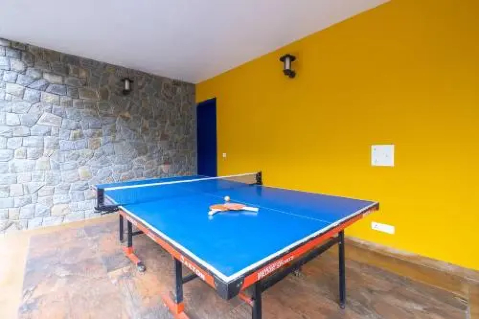 The Hideout by Vista Rooms