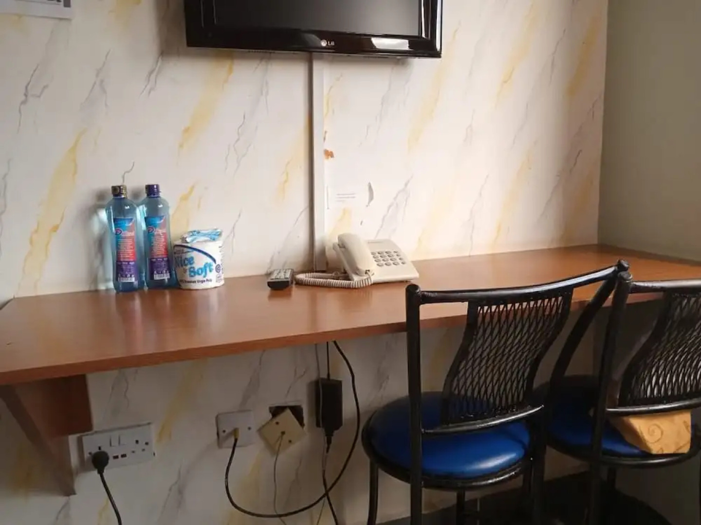 Dillions Highway Motel