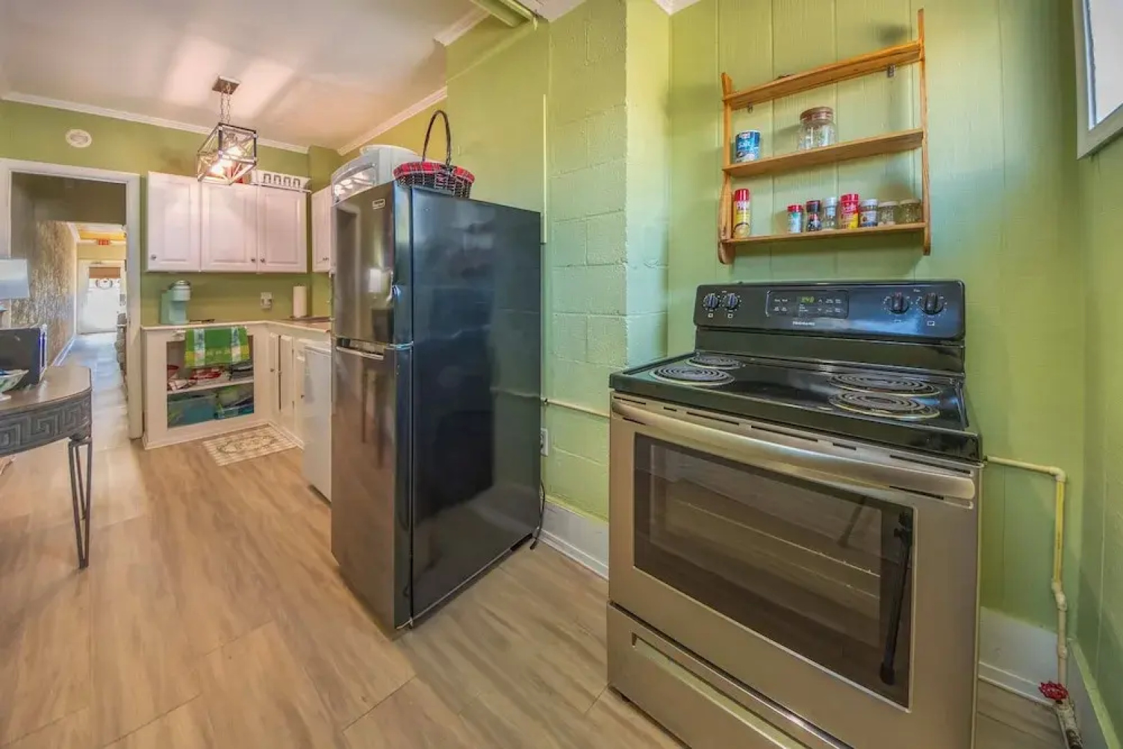 Stroll Into Town: Cozy Apartment in Kilmarnock