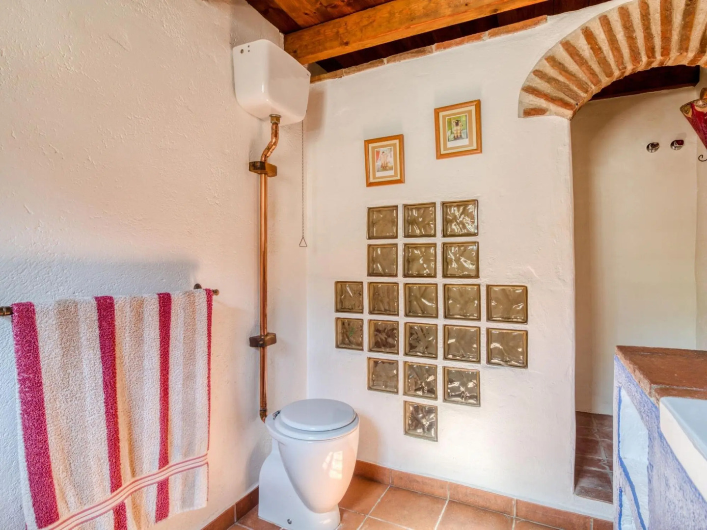 Lovely Cottage in Alcaucín near Sierra Tejeda Natural Park