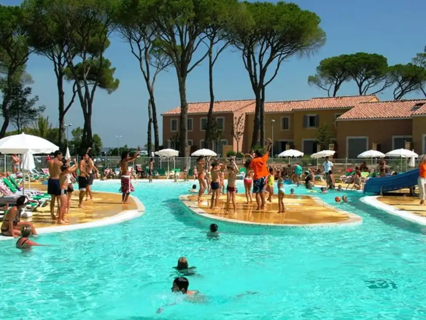 House With 2 Bedrooms In Calvisson With Pool Access And Furnished Garden 5 Km From The Beach