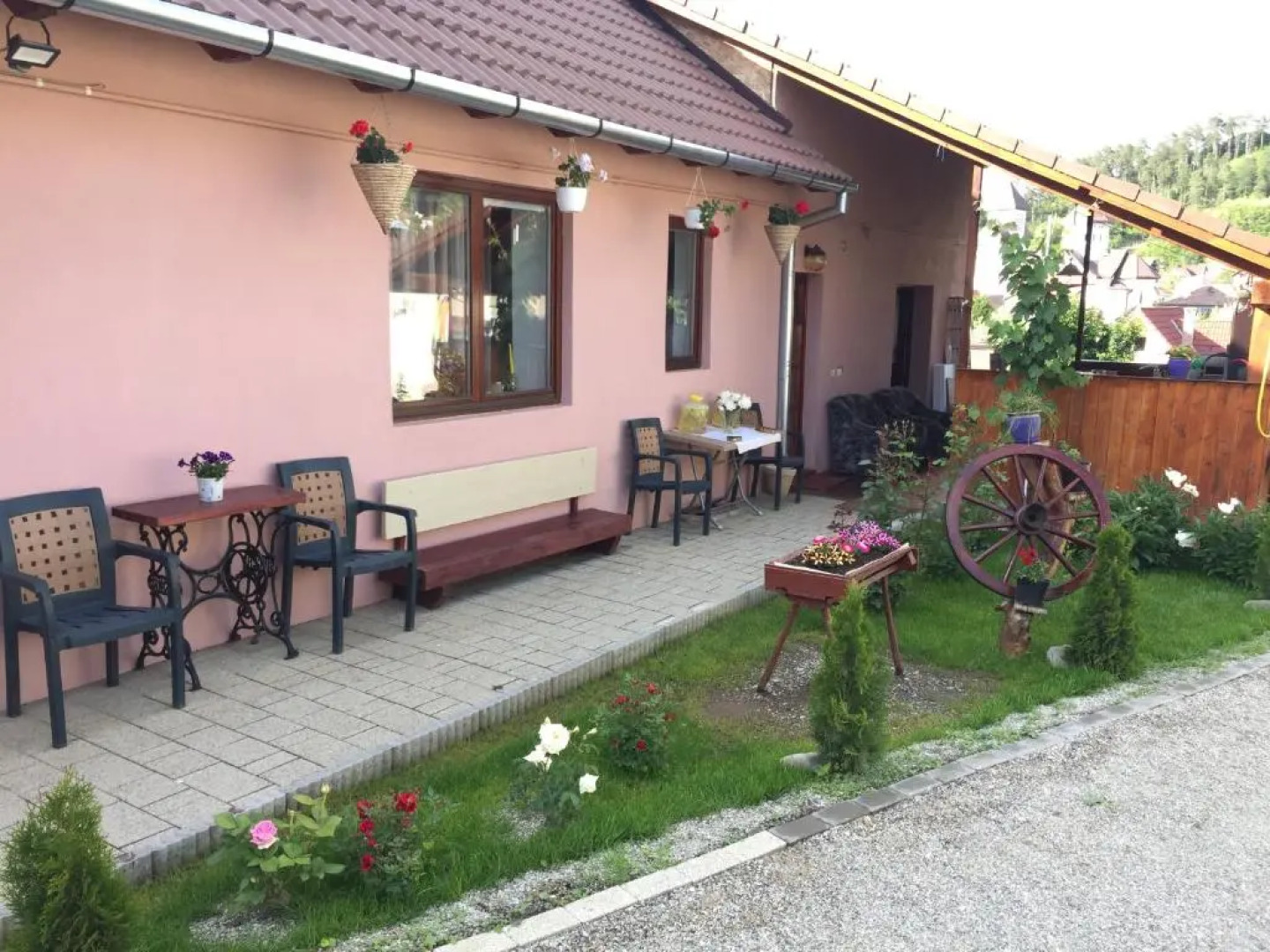 Casa rustica cu terasa