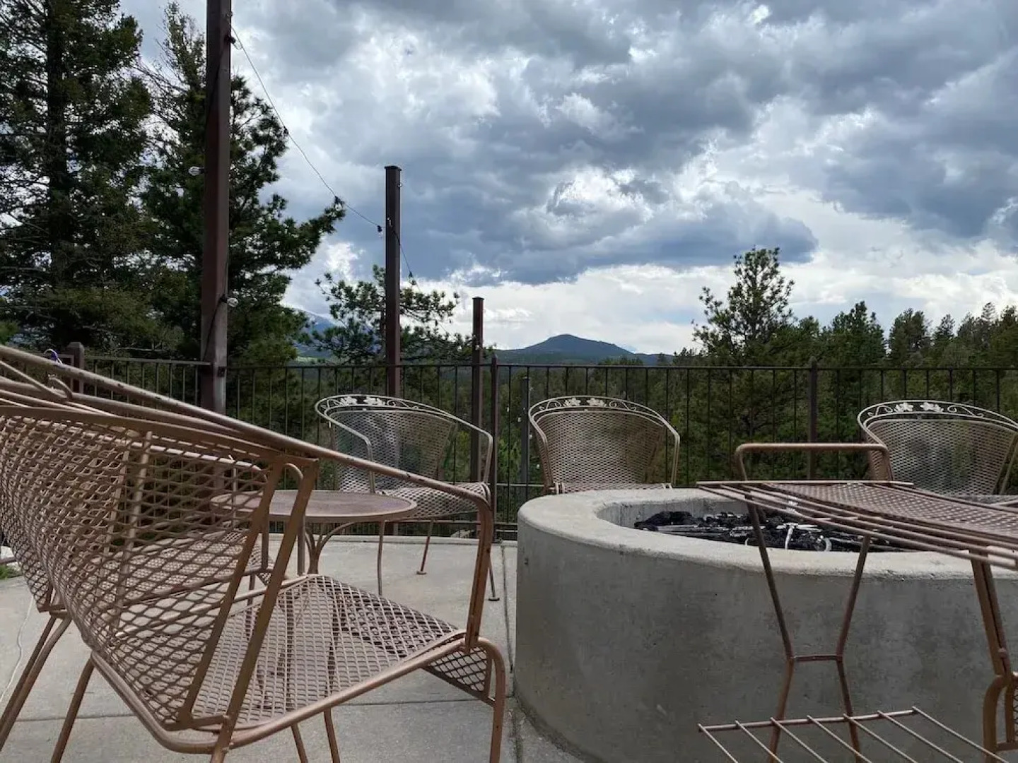 Pikes Peak Paradise Bed and Breakfast