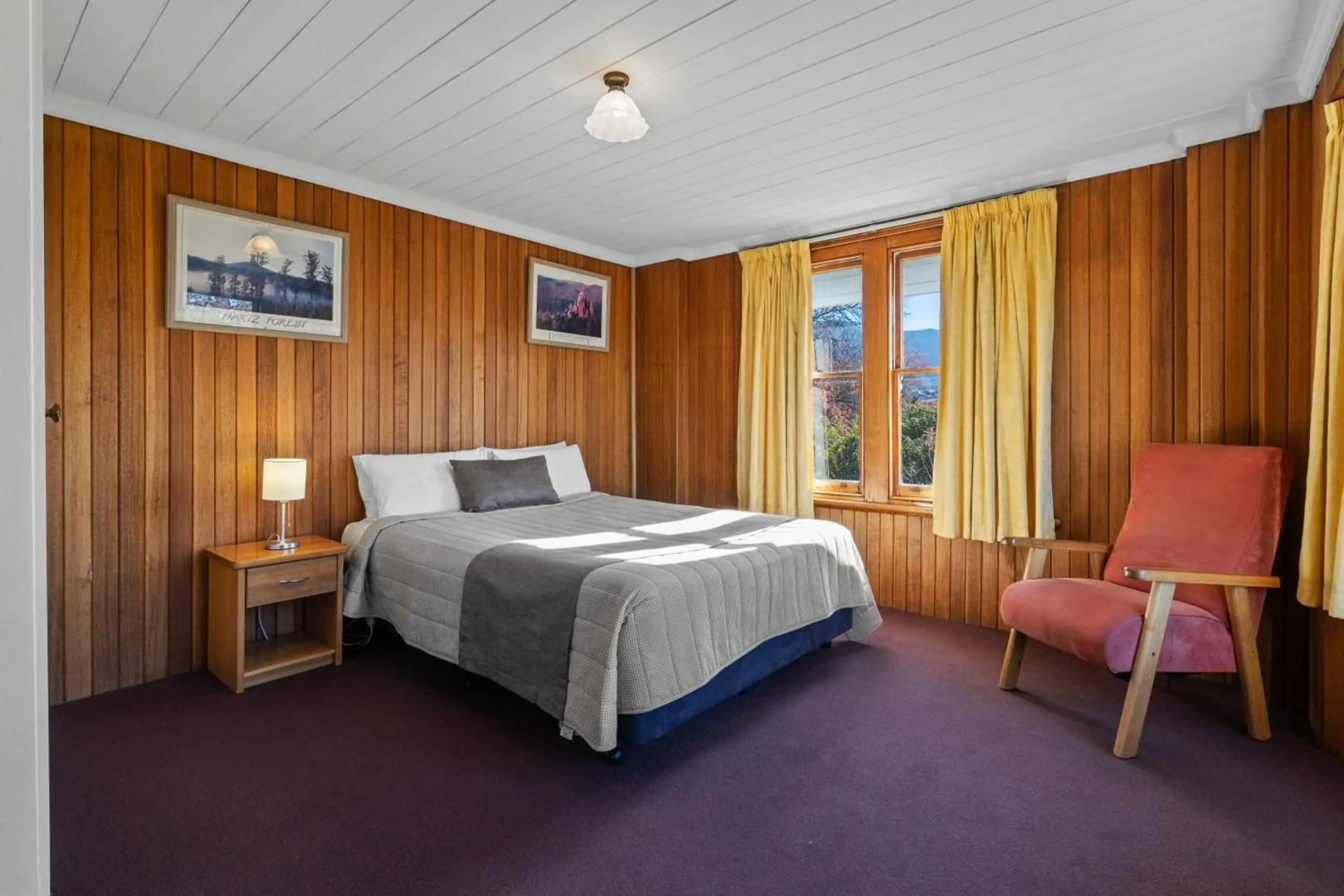 Riverfront Motel & Restaurant