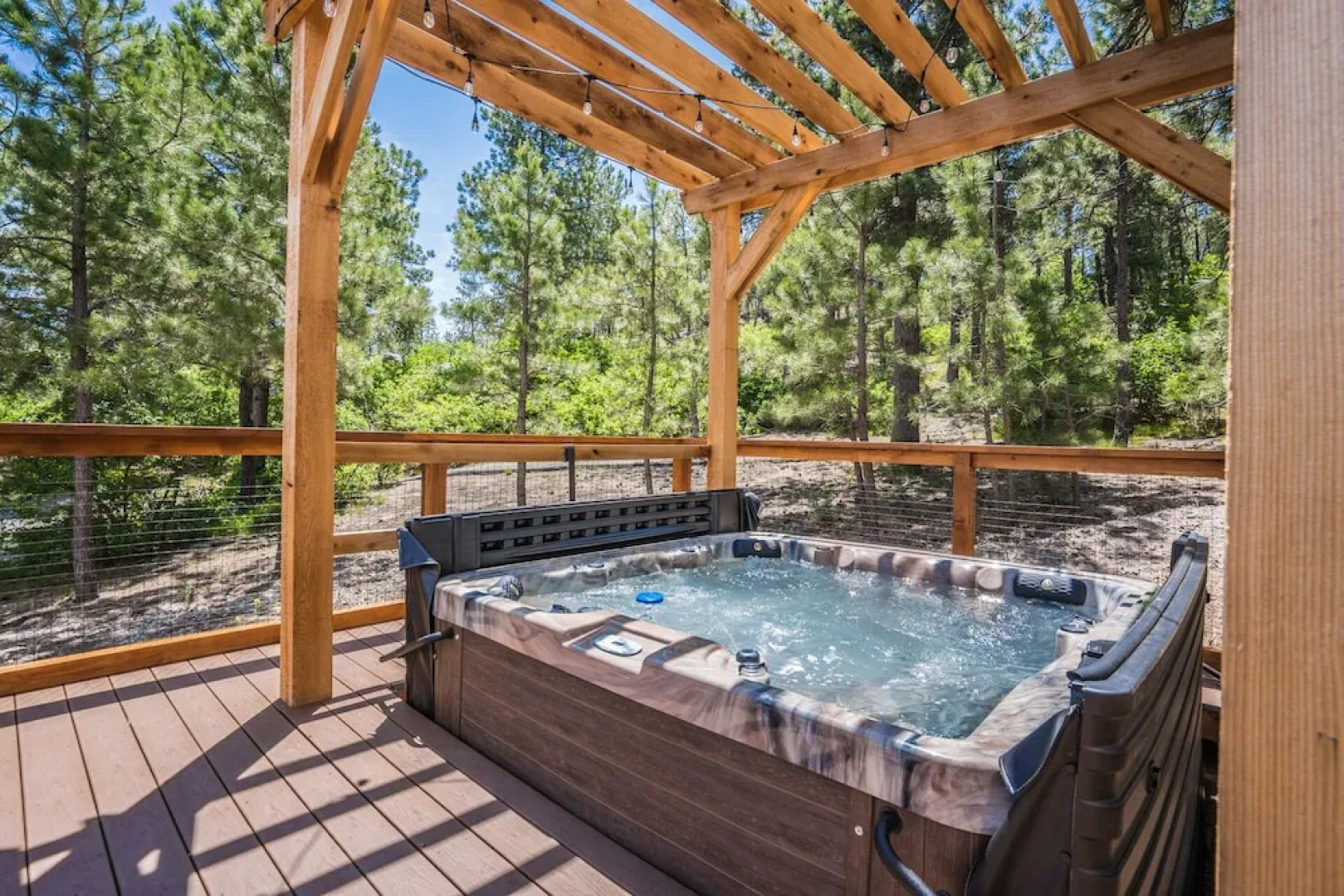 5BR Poe Manor Entertain,hot Tub+has Everything!