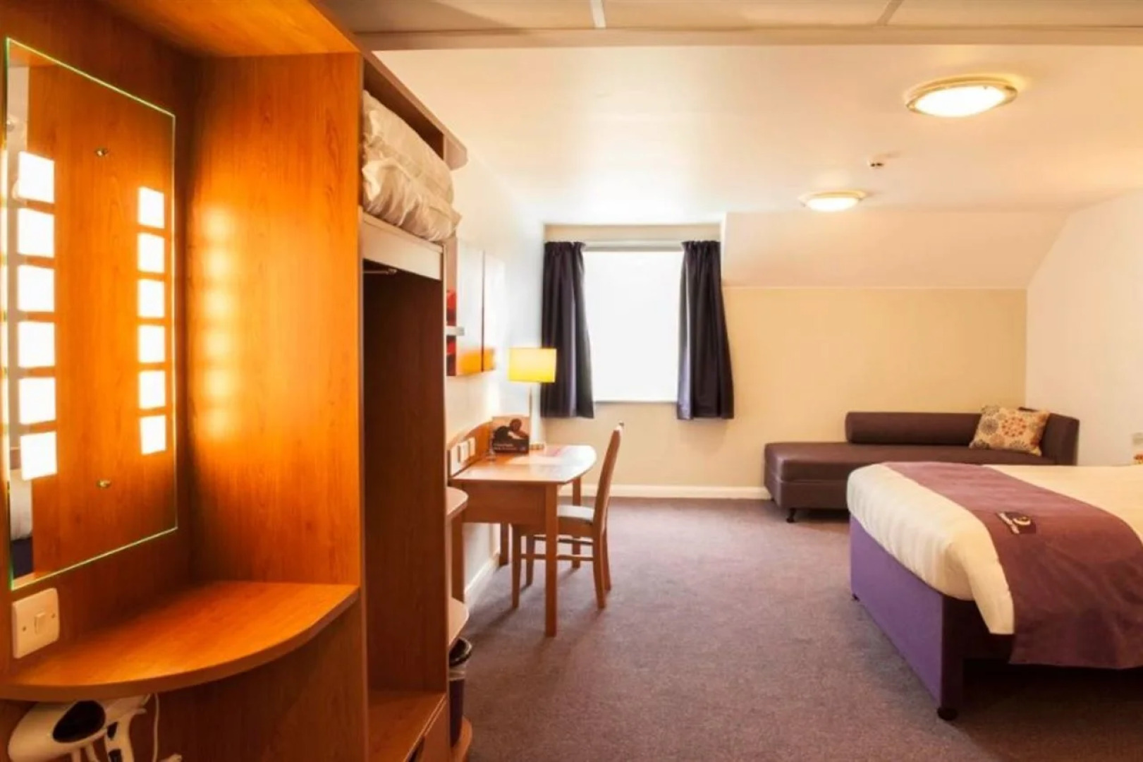 Premier Inn Redditch North - A441