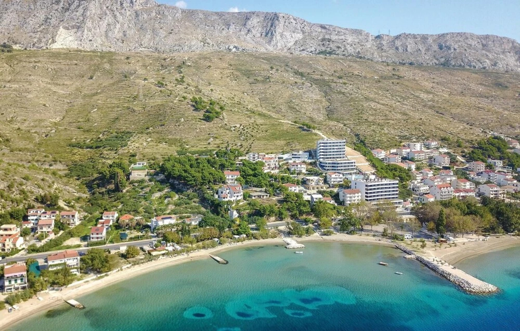 Beautiful Home in Duce With Wifi and 3 Bedrooms