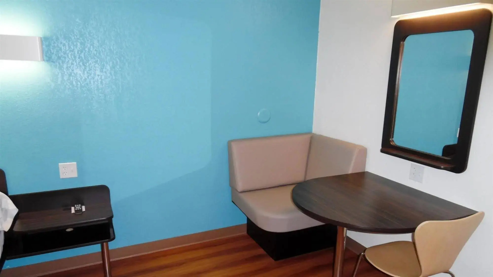 Motel 6 Dallas - Irving DFW Airport East