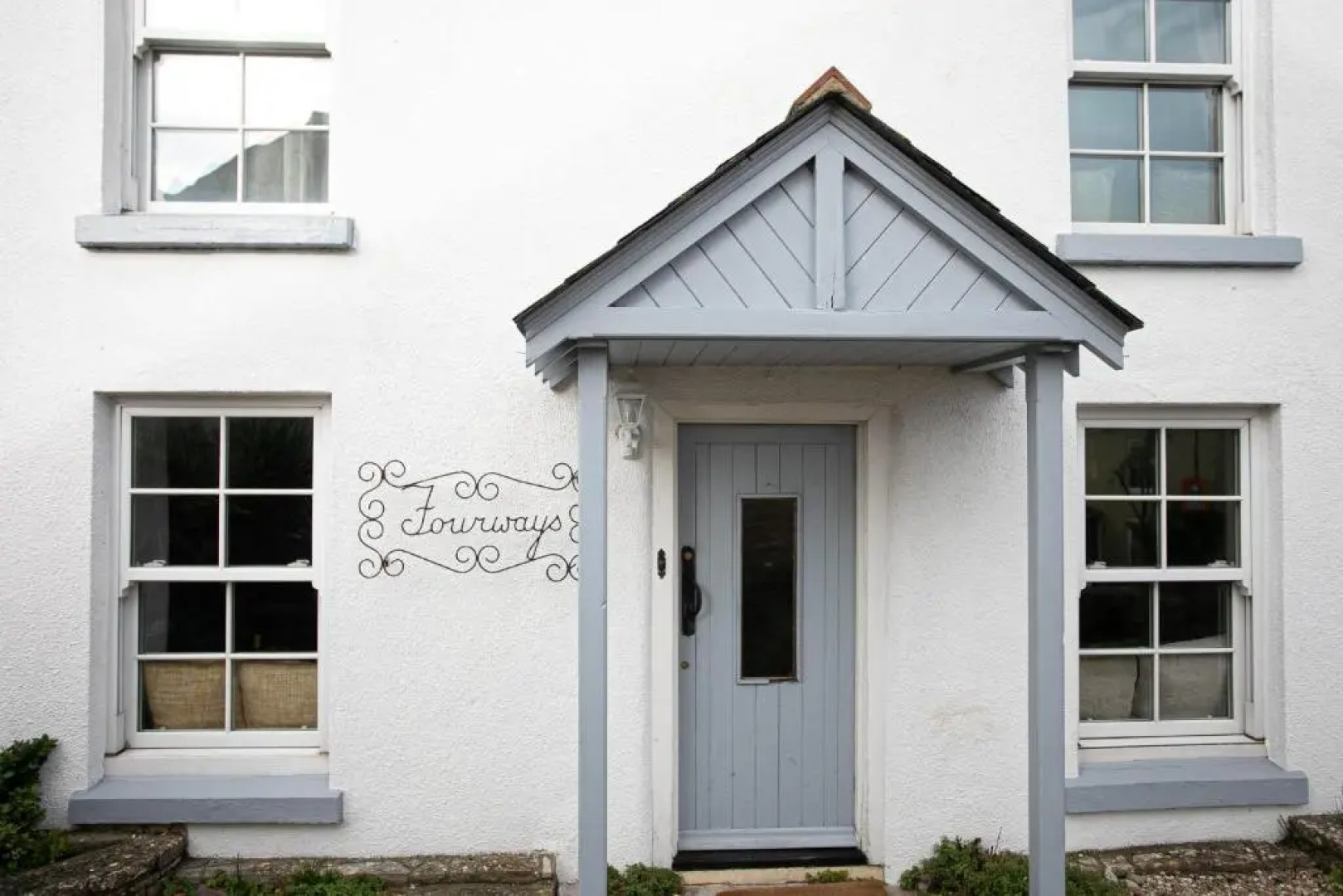 Fourways - Stylish 3-storey Townhouse With Gardens