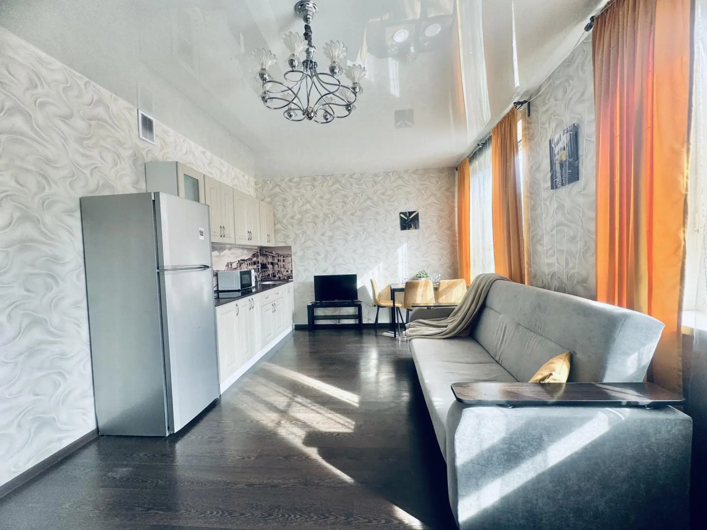 Vegas apartments (Вегас апартментс) на проспекте Гагарина 101 корпус 1