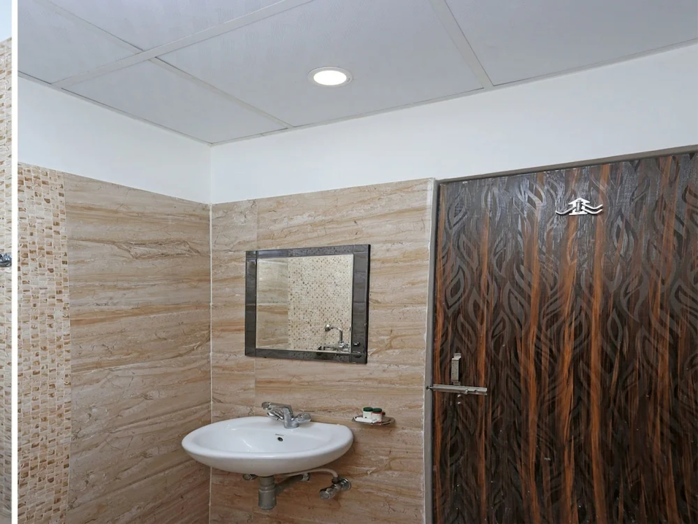 OYO 9490 Prakash Farm