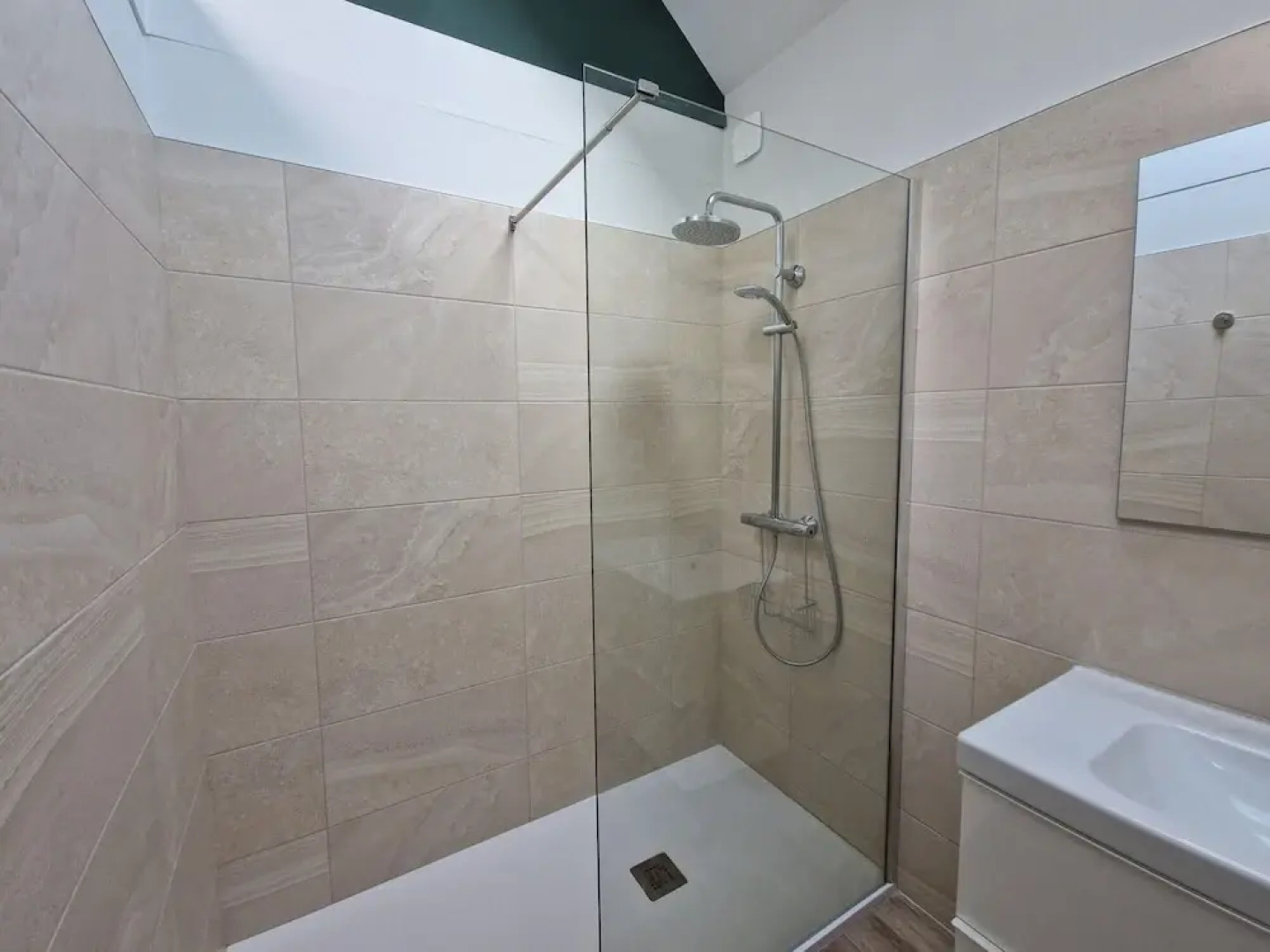 Holiday Home in Plougasnou Near Guerzit Beach