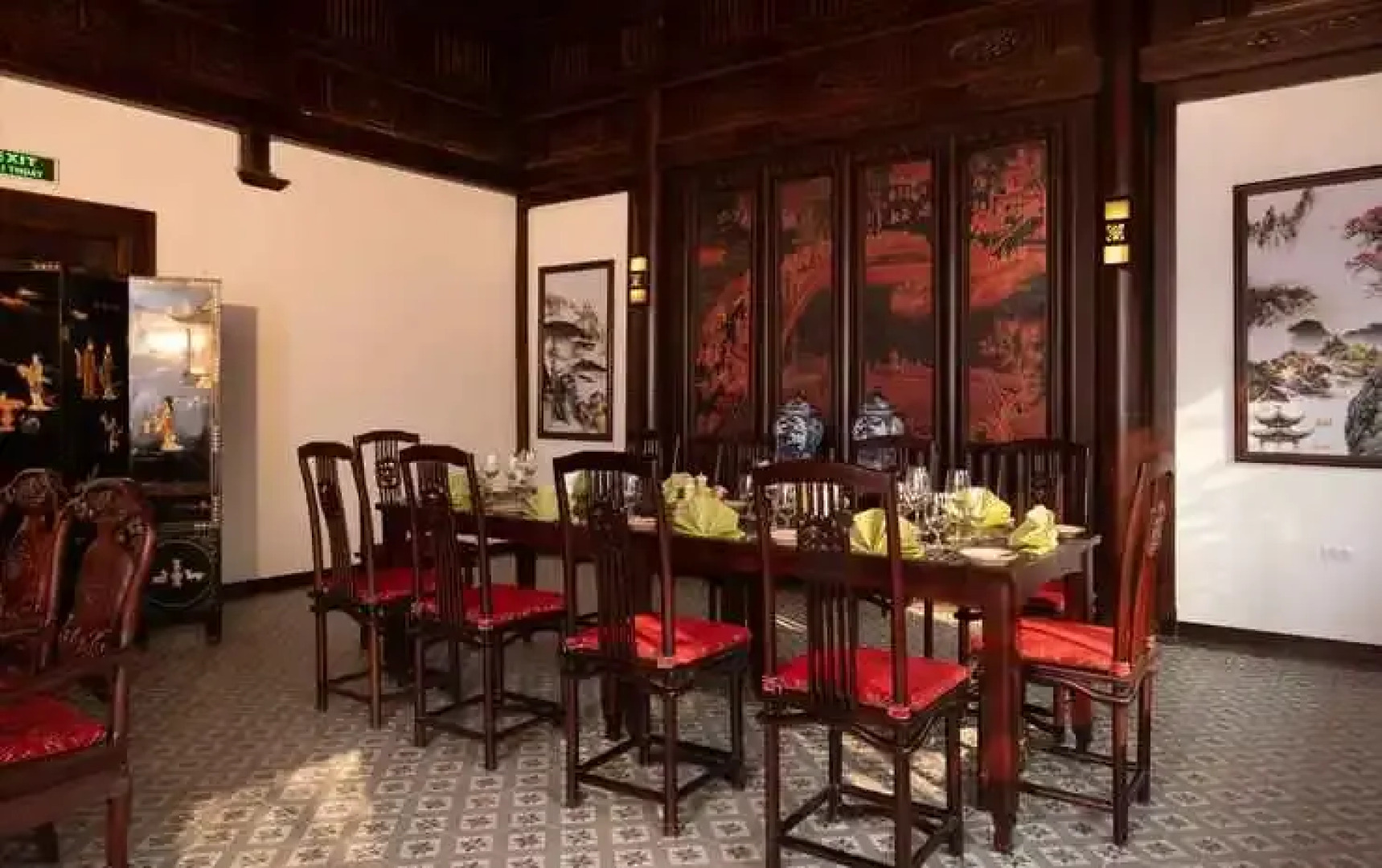 Emeralda Resort Tam Coc