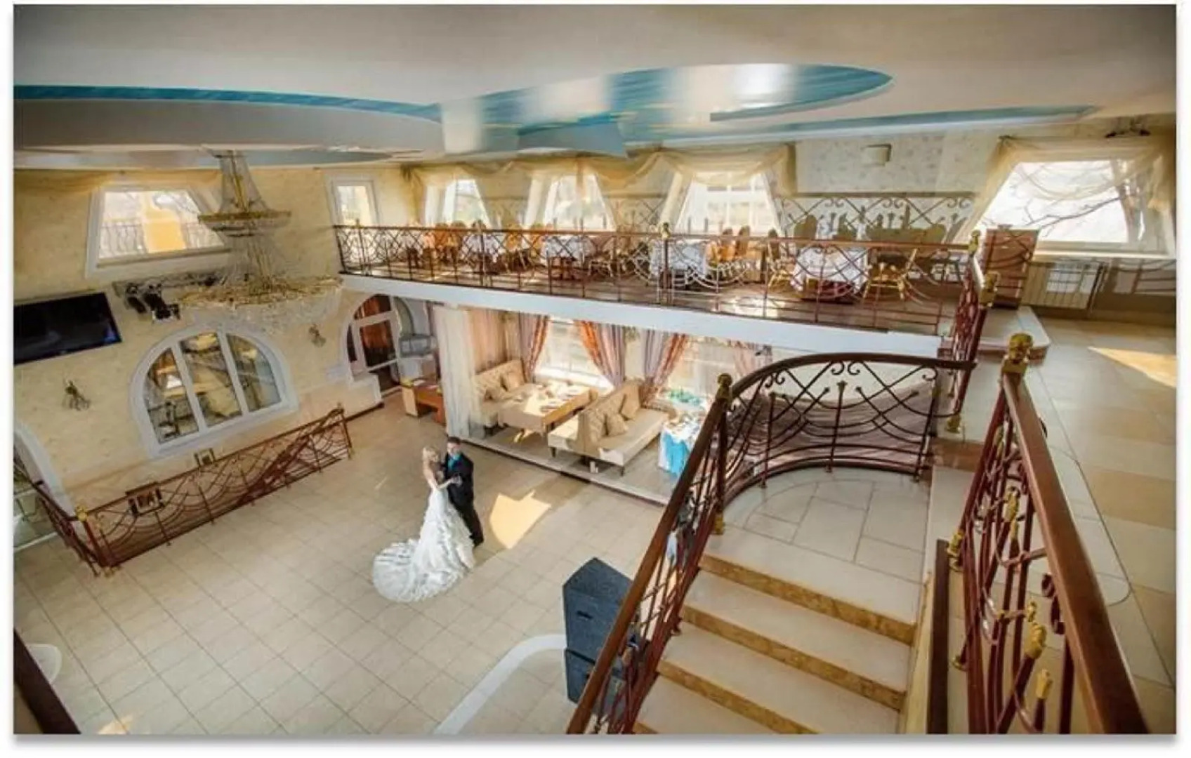 Imperatorsky Dvorets