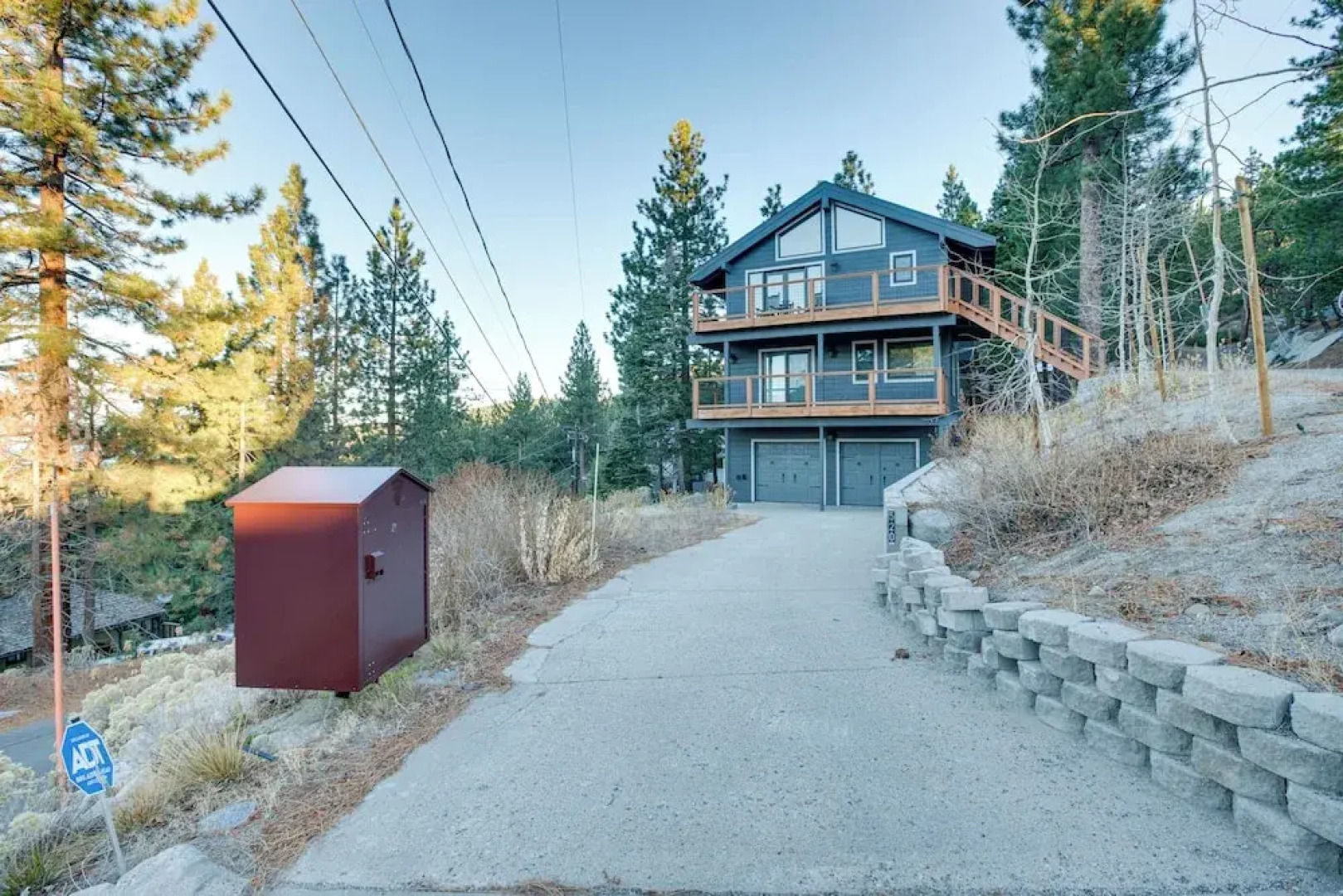 Stateline Mountain Cabin: 3 Mi to Heavenly Resort