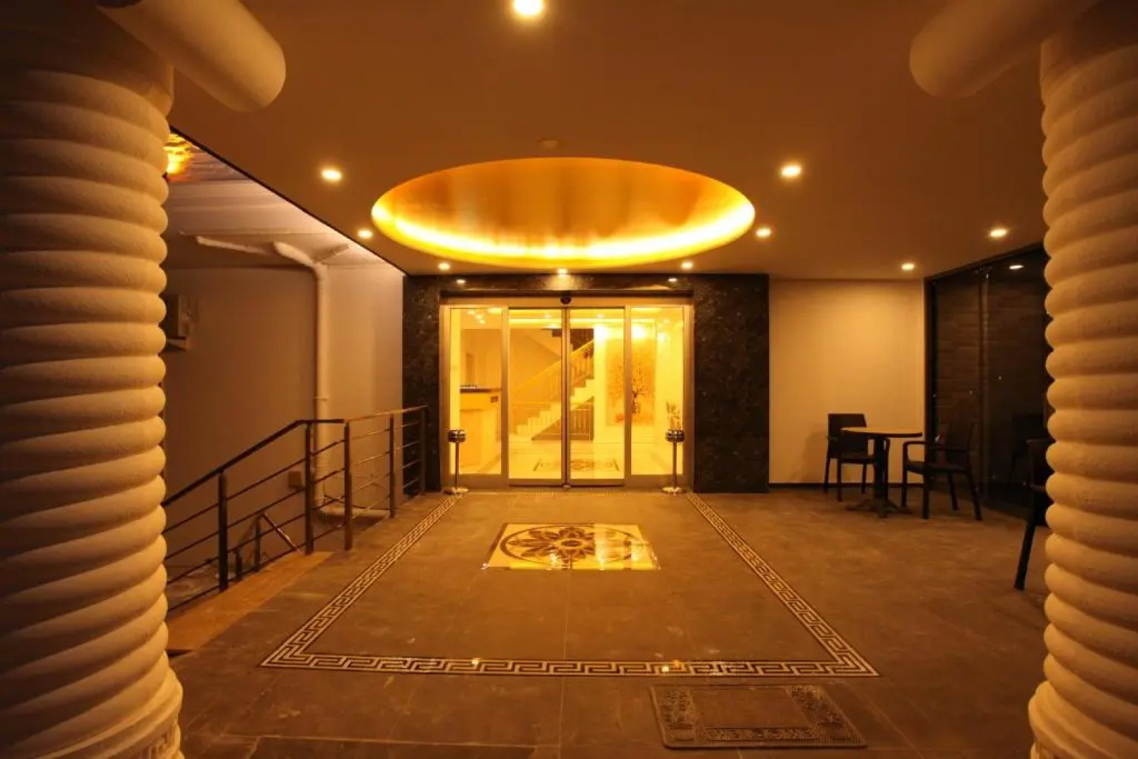 Golden Spark Apart Hotel