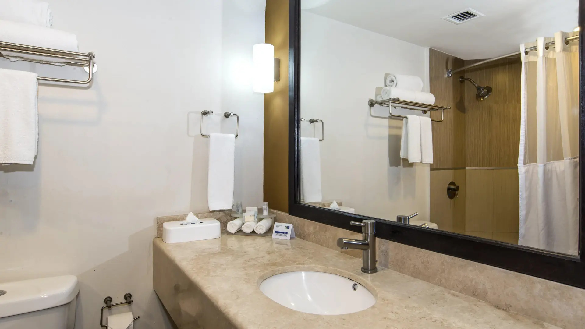 Holiday Inn Express Guaymas